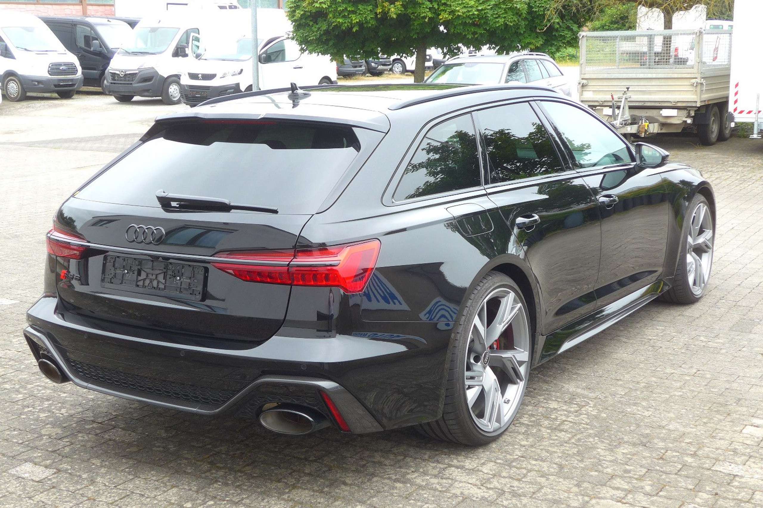 Audi - RS6