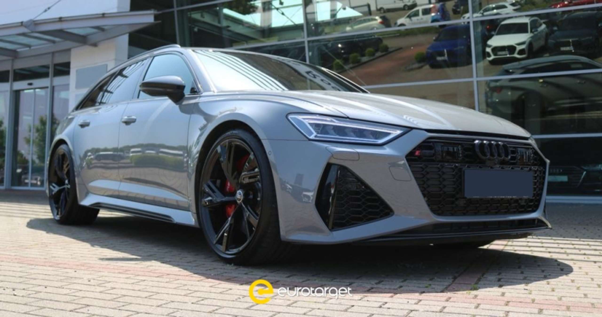 Audi - RS6