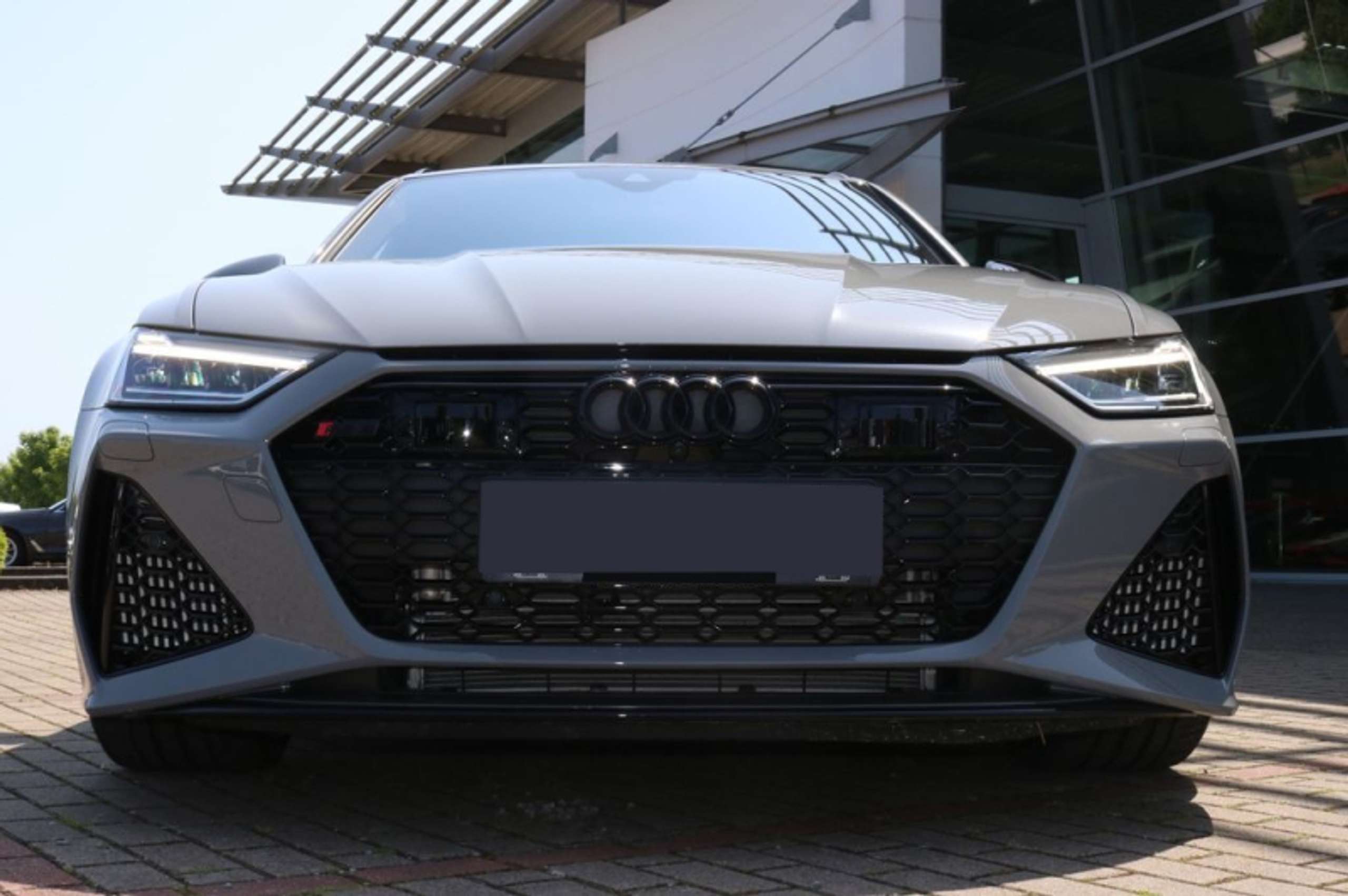 Audi - RS6