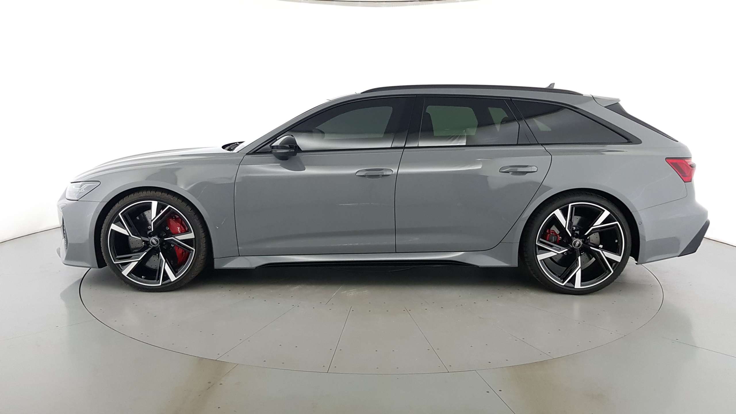 Audi - RS6