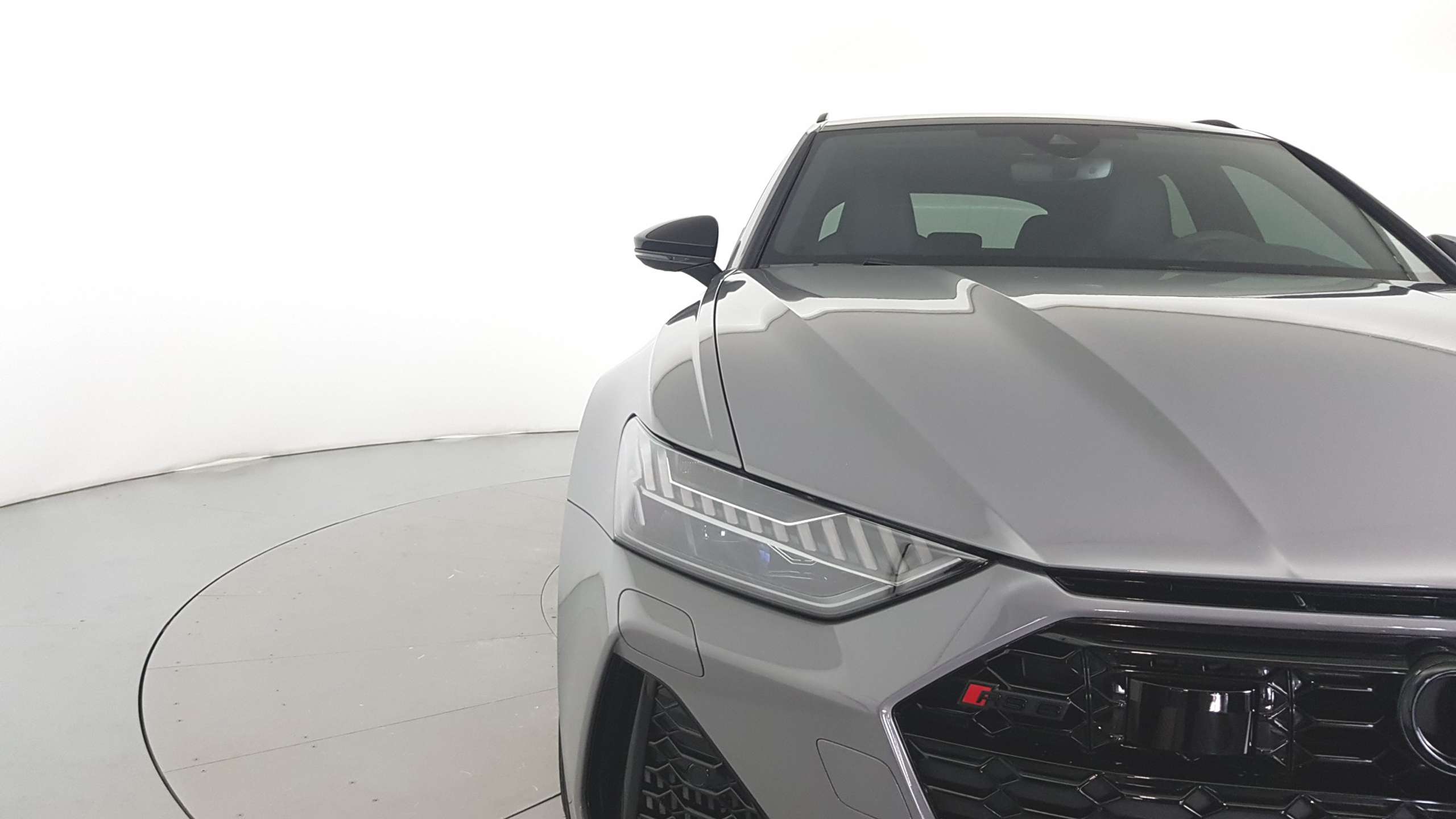 Audi - RS6