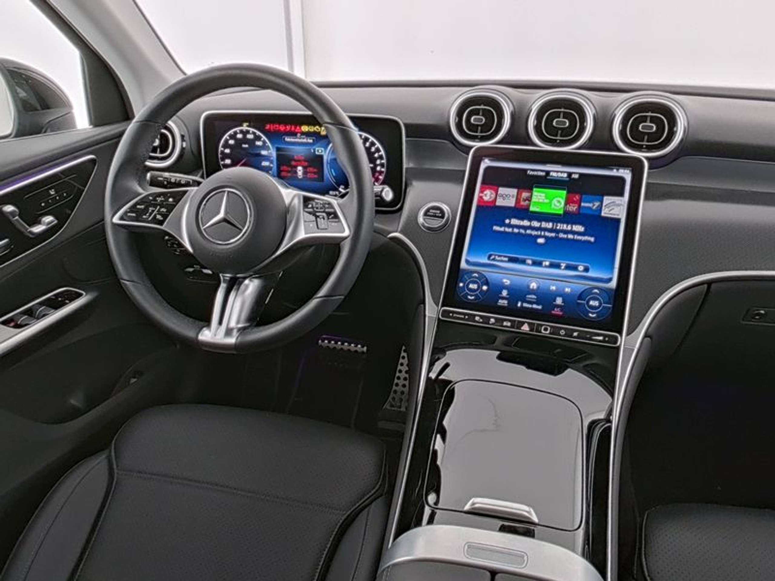 Mercedes-Benz - GLC 300