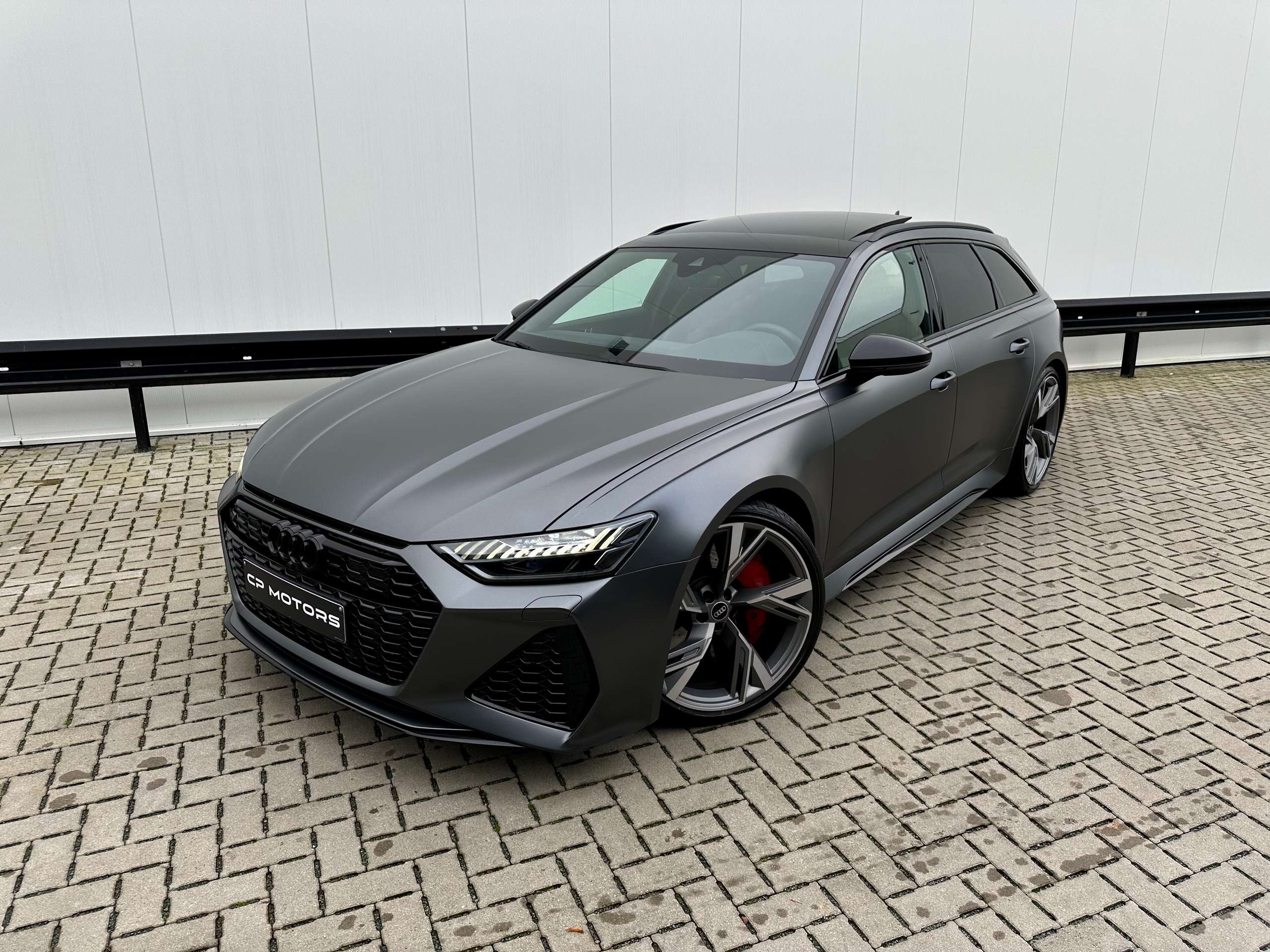 Audi - RS6