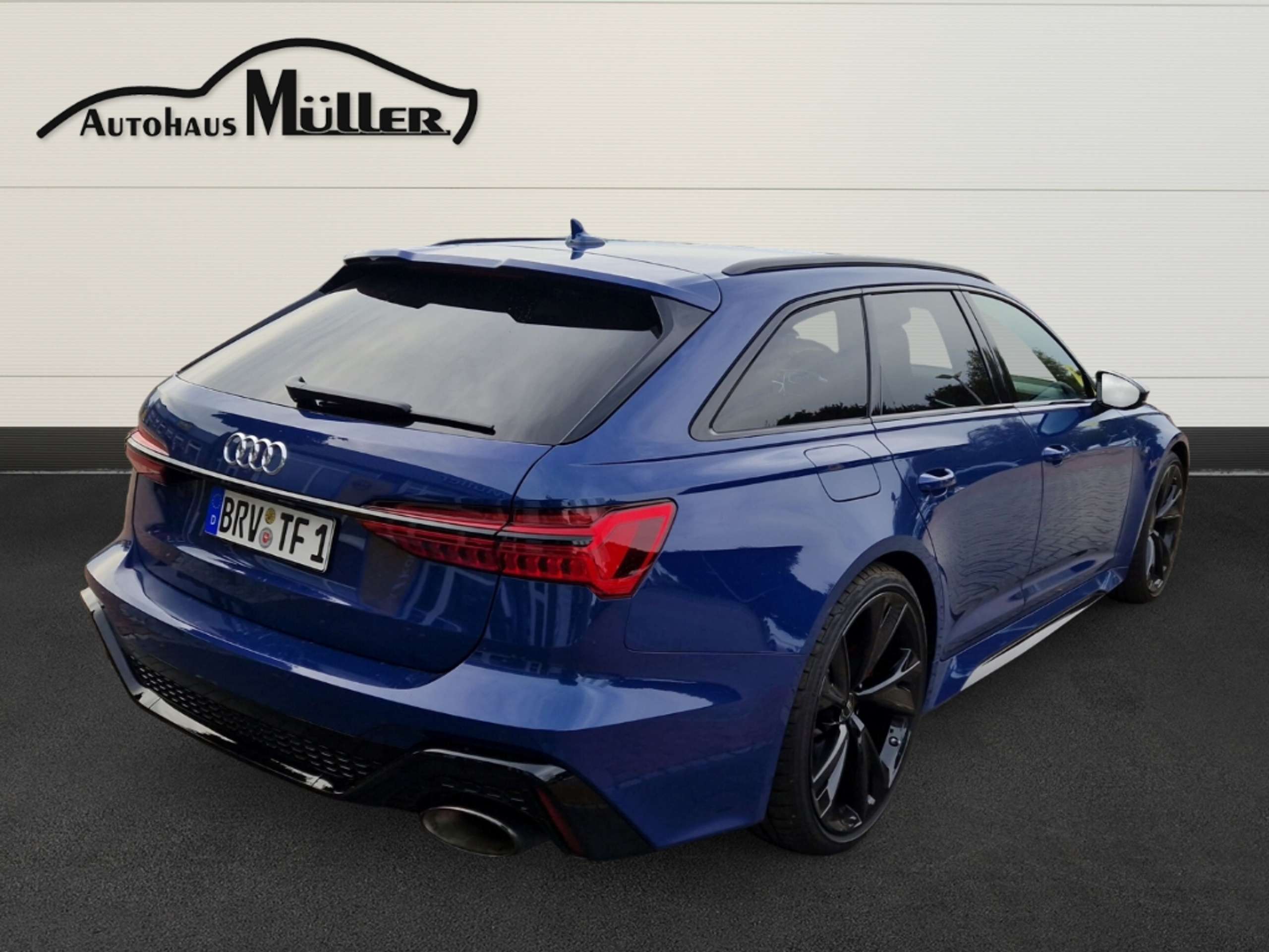 Audi - RS6