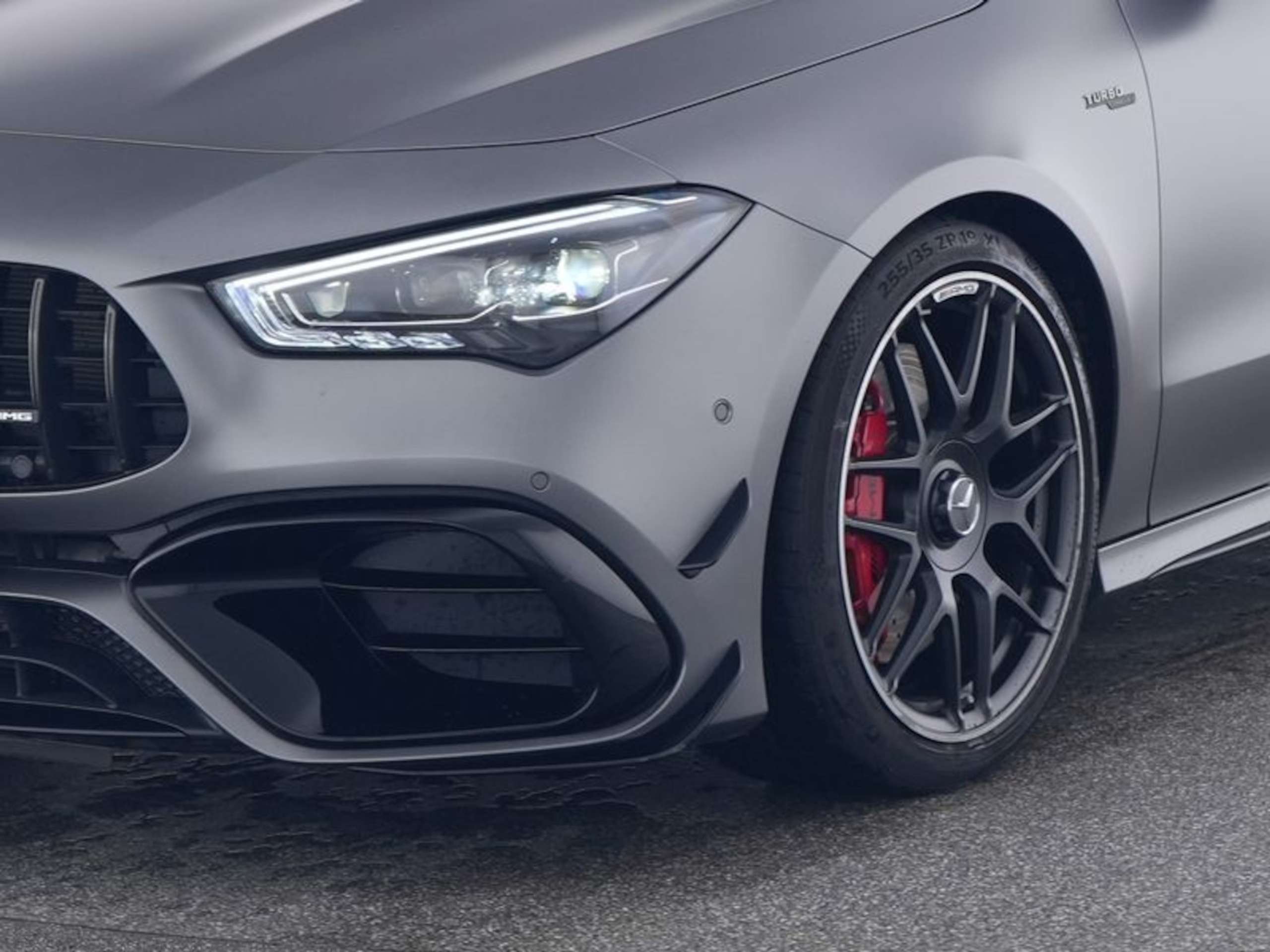 Mercedes-Benz - CLA 45 AMG