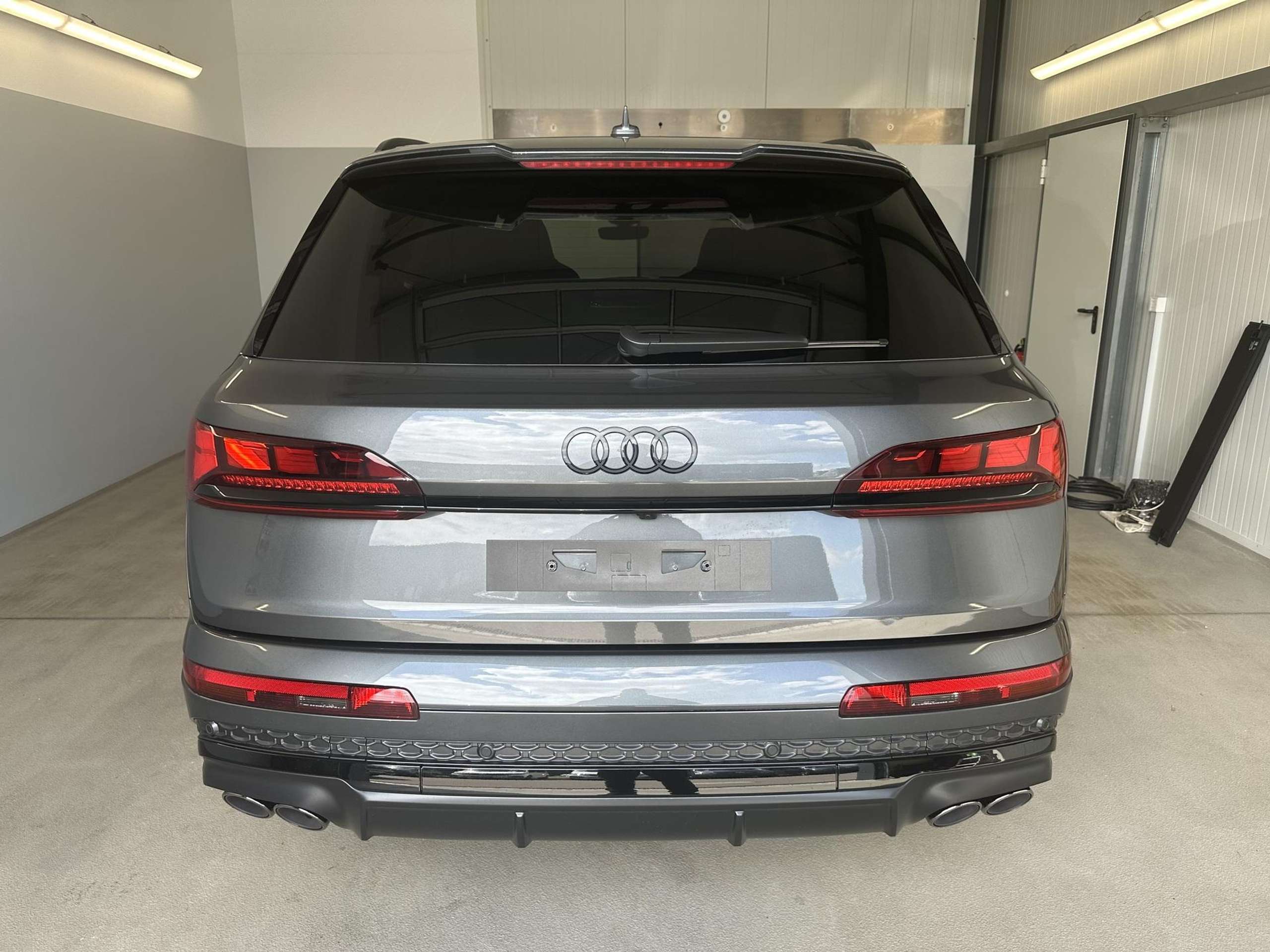 Audi - SQ7