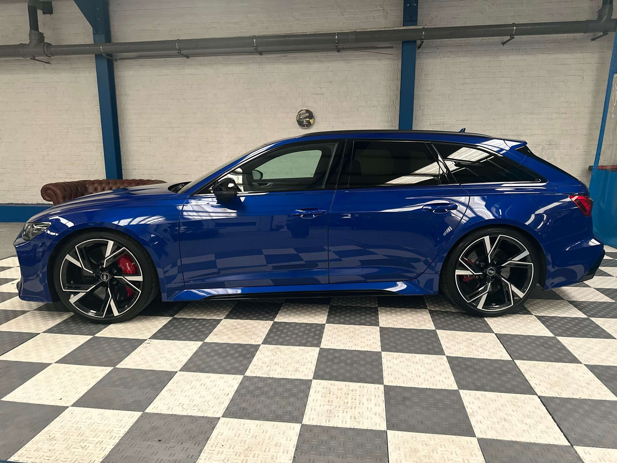 Audi - RS6