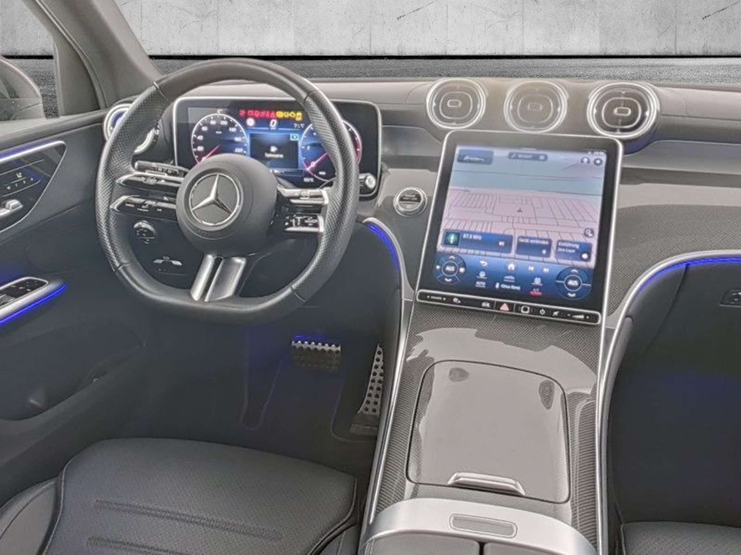 Mercedes-Benz - GLC 220