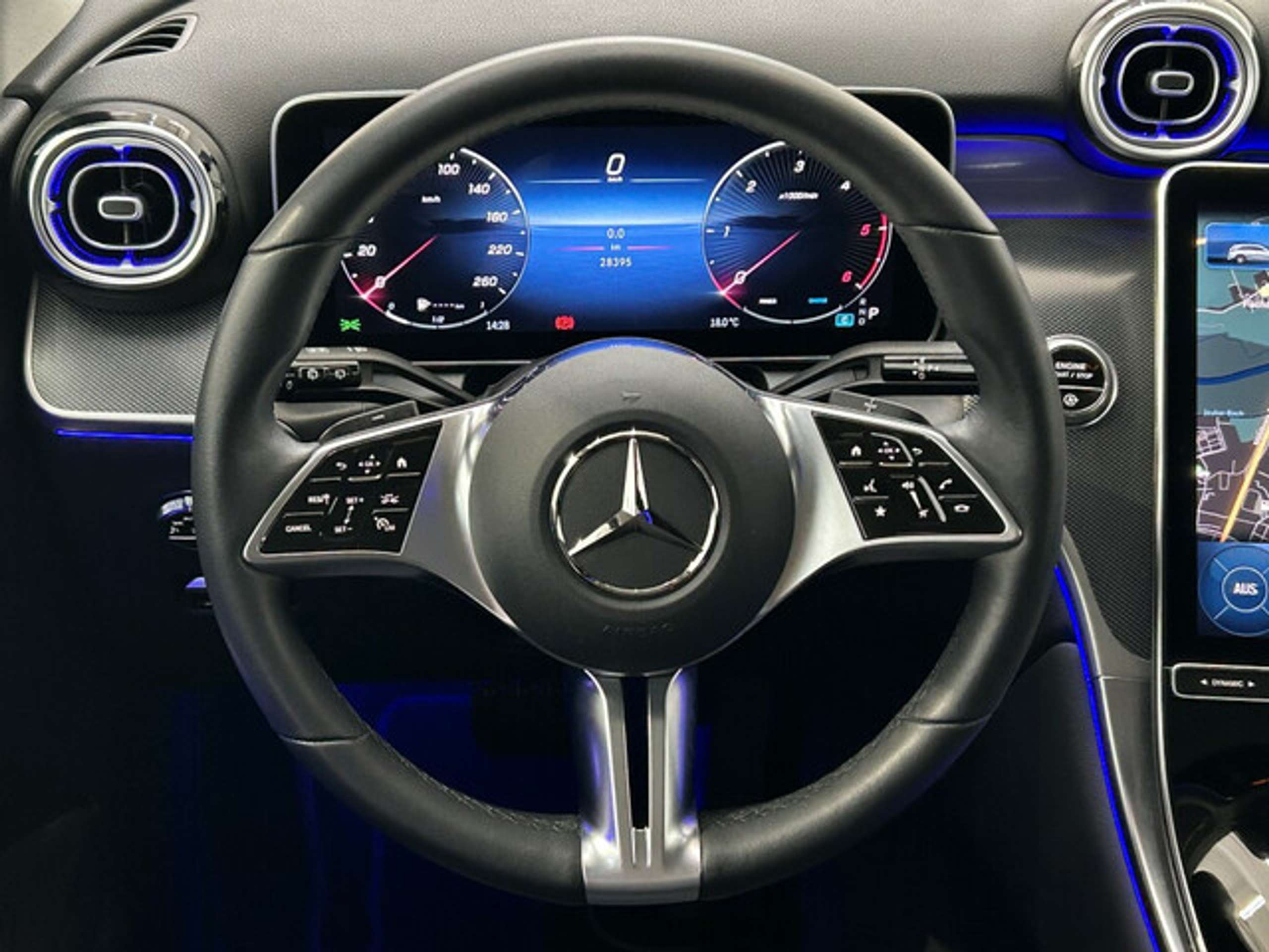 Mercedes-Benz - GLC 220