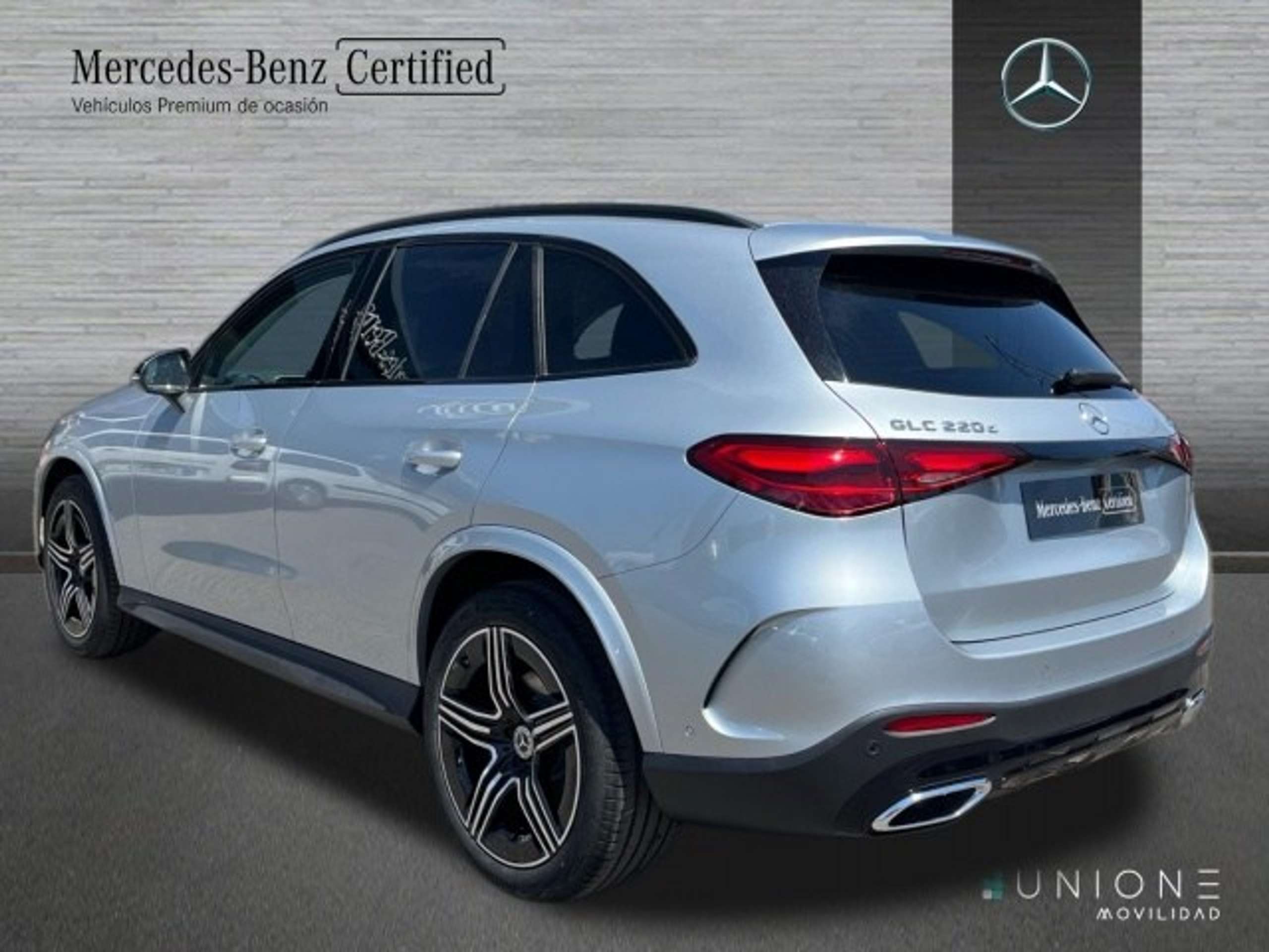 Mercedes-Benz - GLC 220