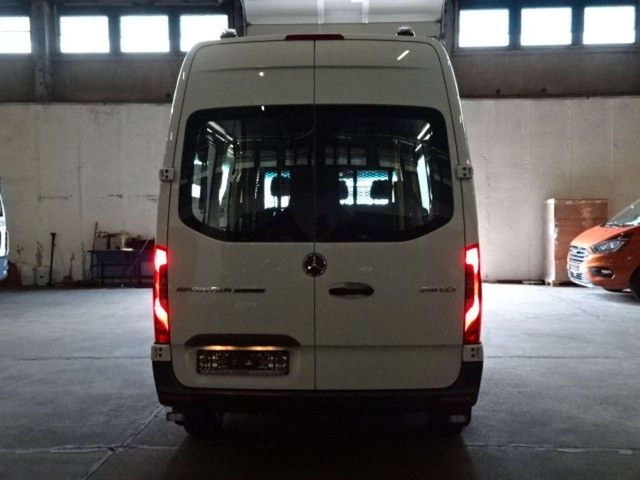 Mercedes-Benz - Sprinter