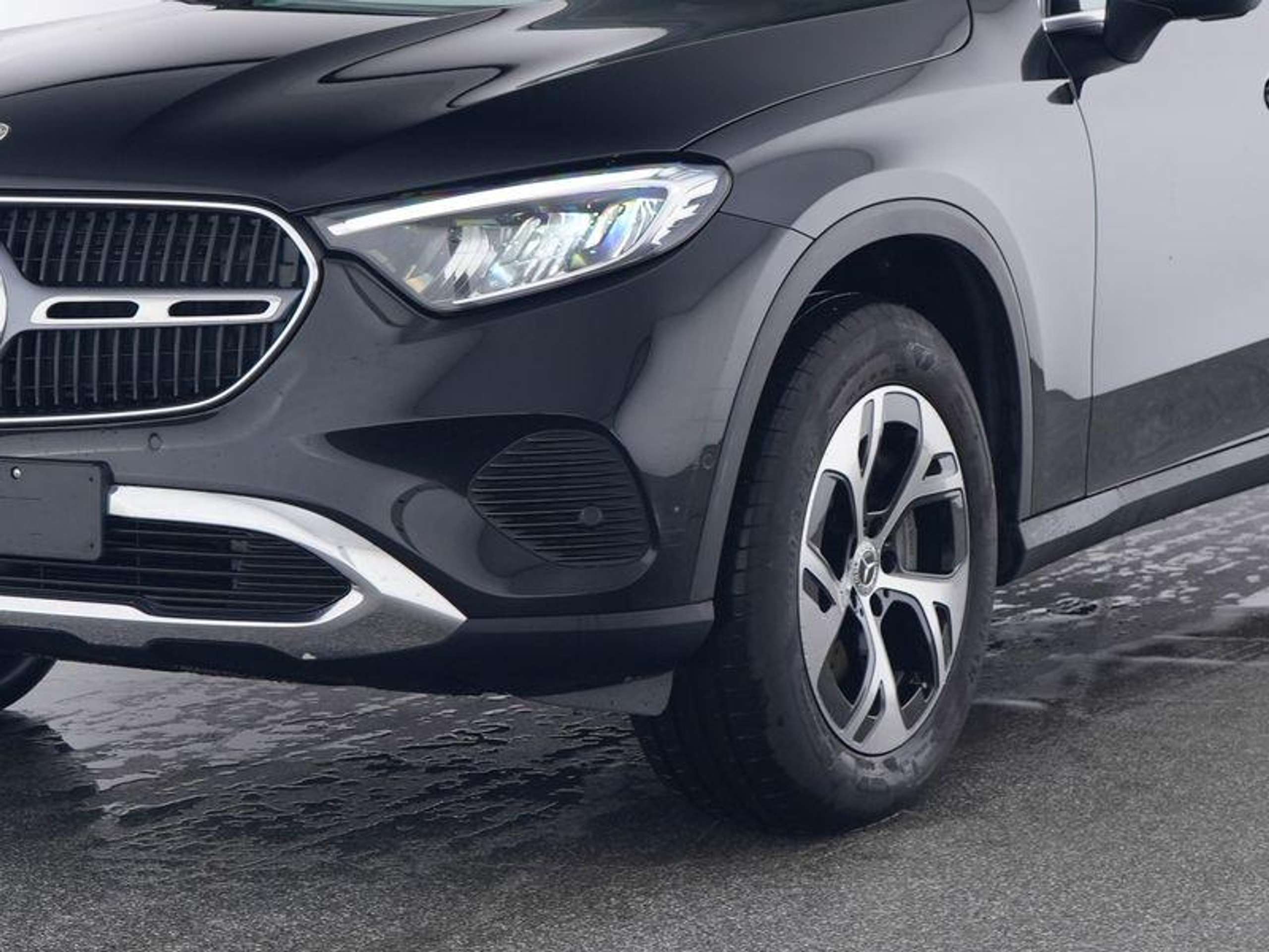 Mercedes-Benz - GLC 300