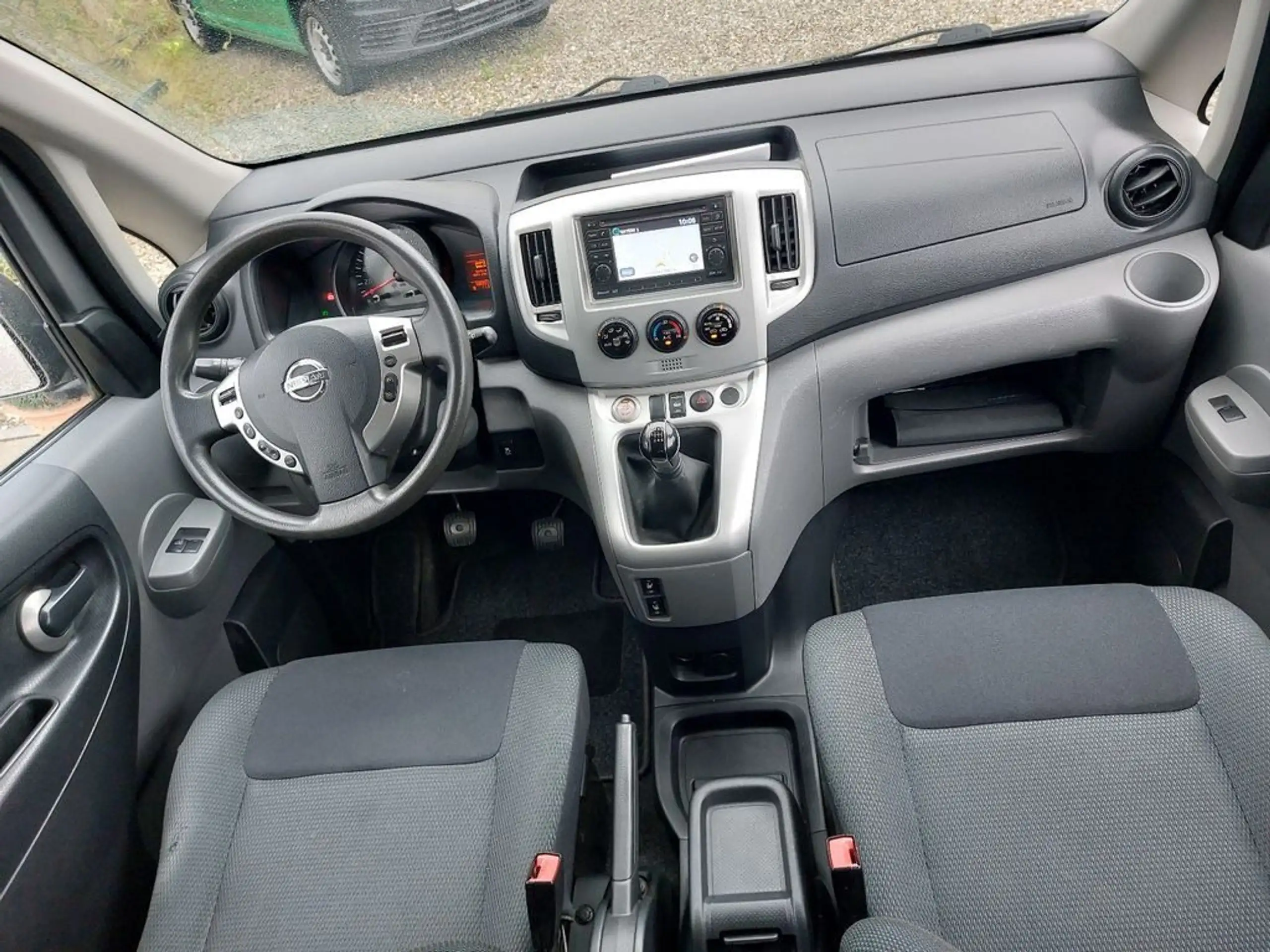 Nissan - NV200