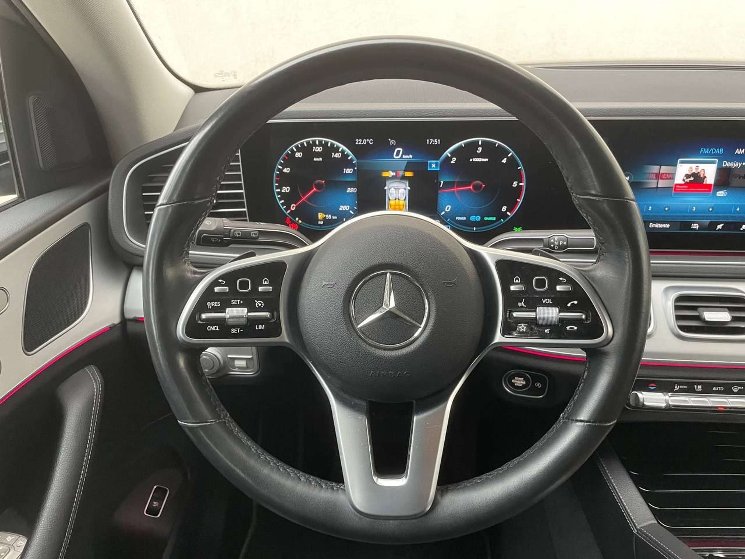 Mercedes-Benz - GLE 300