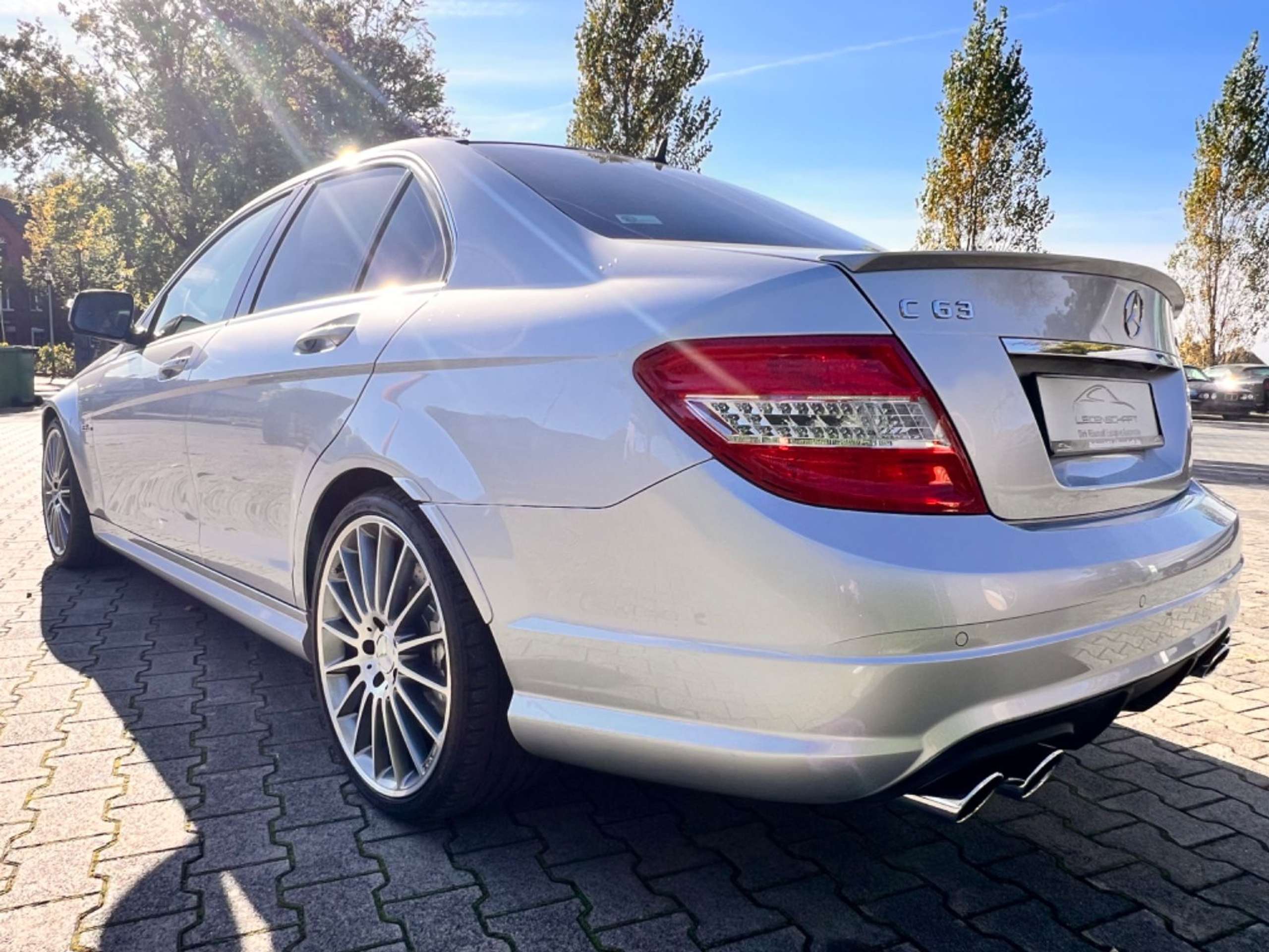 Mercedes-Benz - C 63 AMG