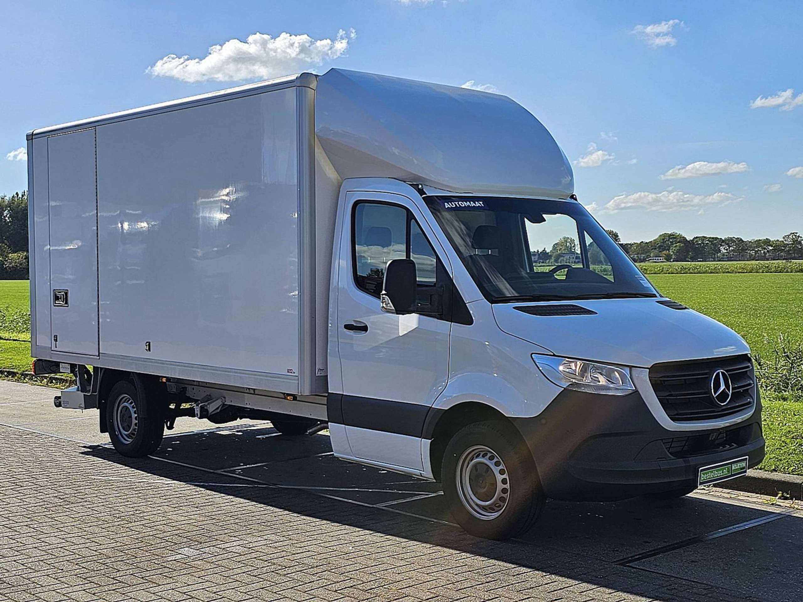 Mercedes-Benz - Sprinter