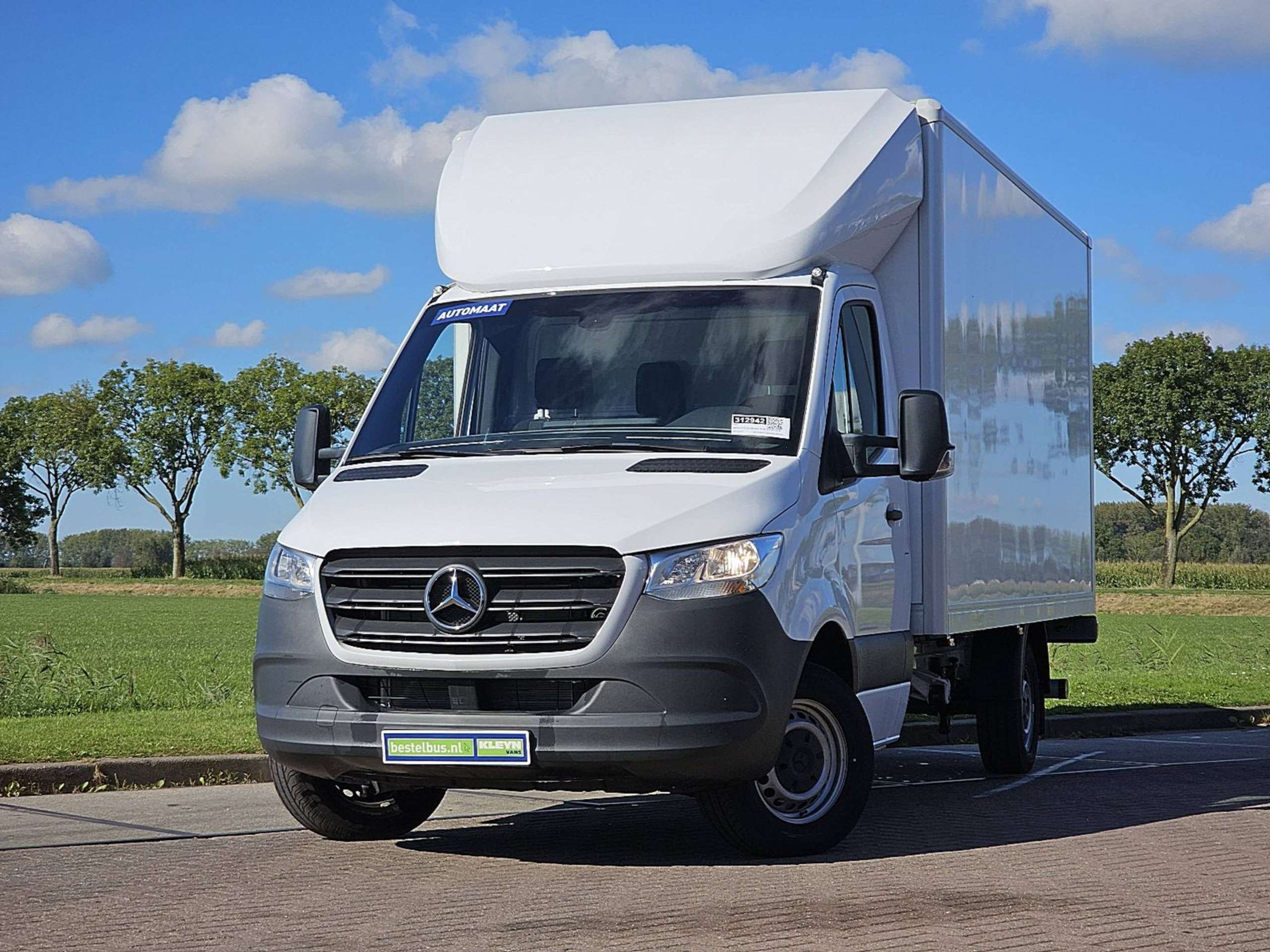 Mercedes-Benz - Sprinter