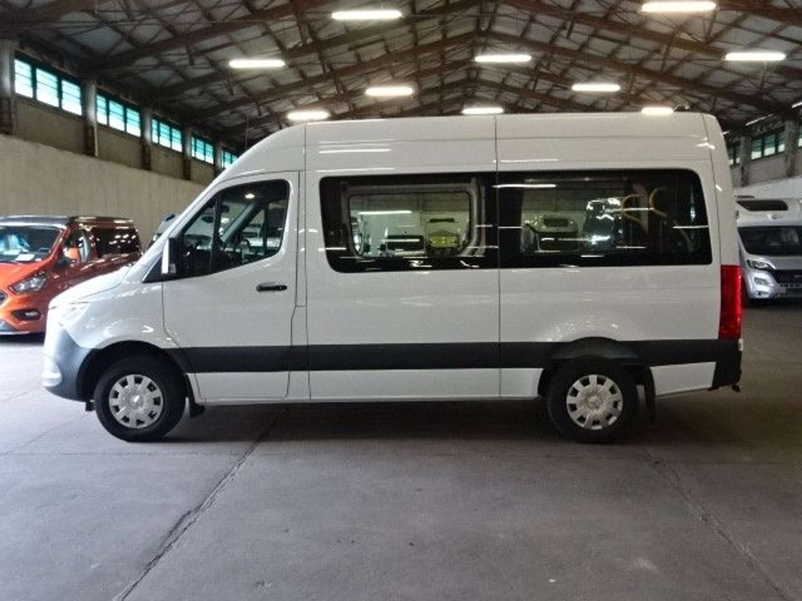 Mercedes-Benz - Sprinter