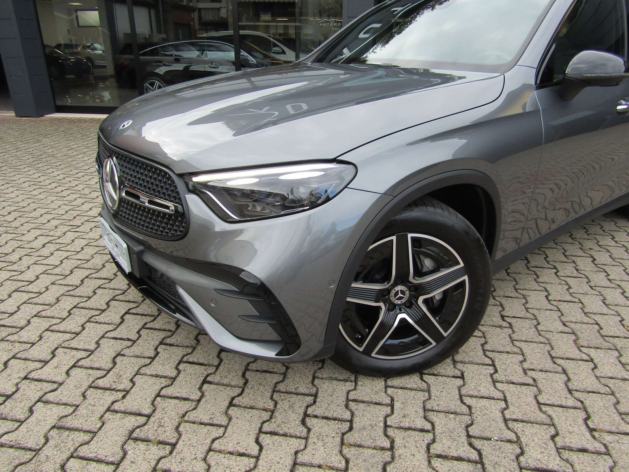 Mercedes-Benz - GLC 220