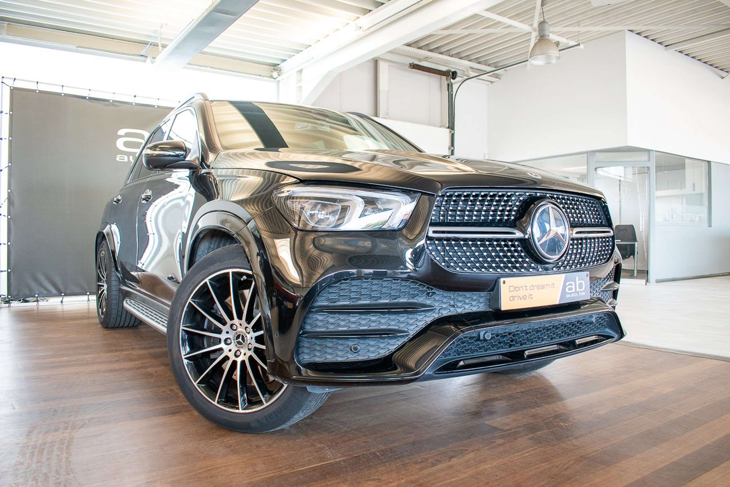 Mercedes-Benz - GLE 350