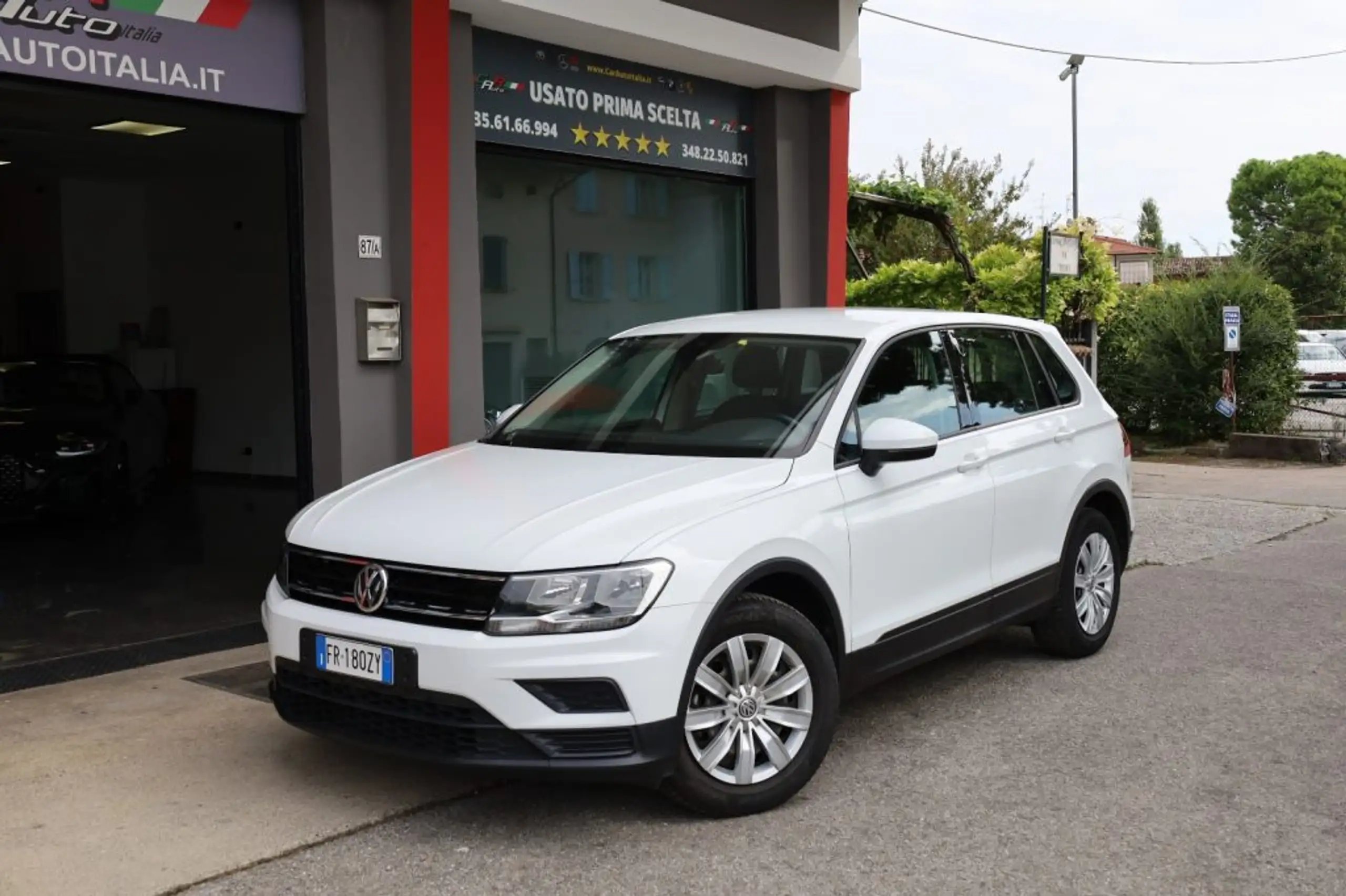 Volkswagen - Tiguan