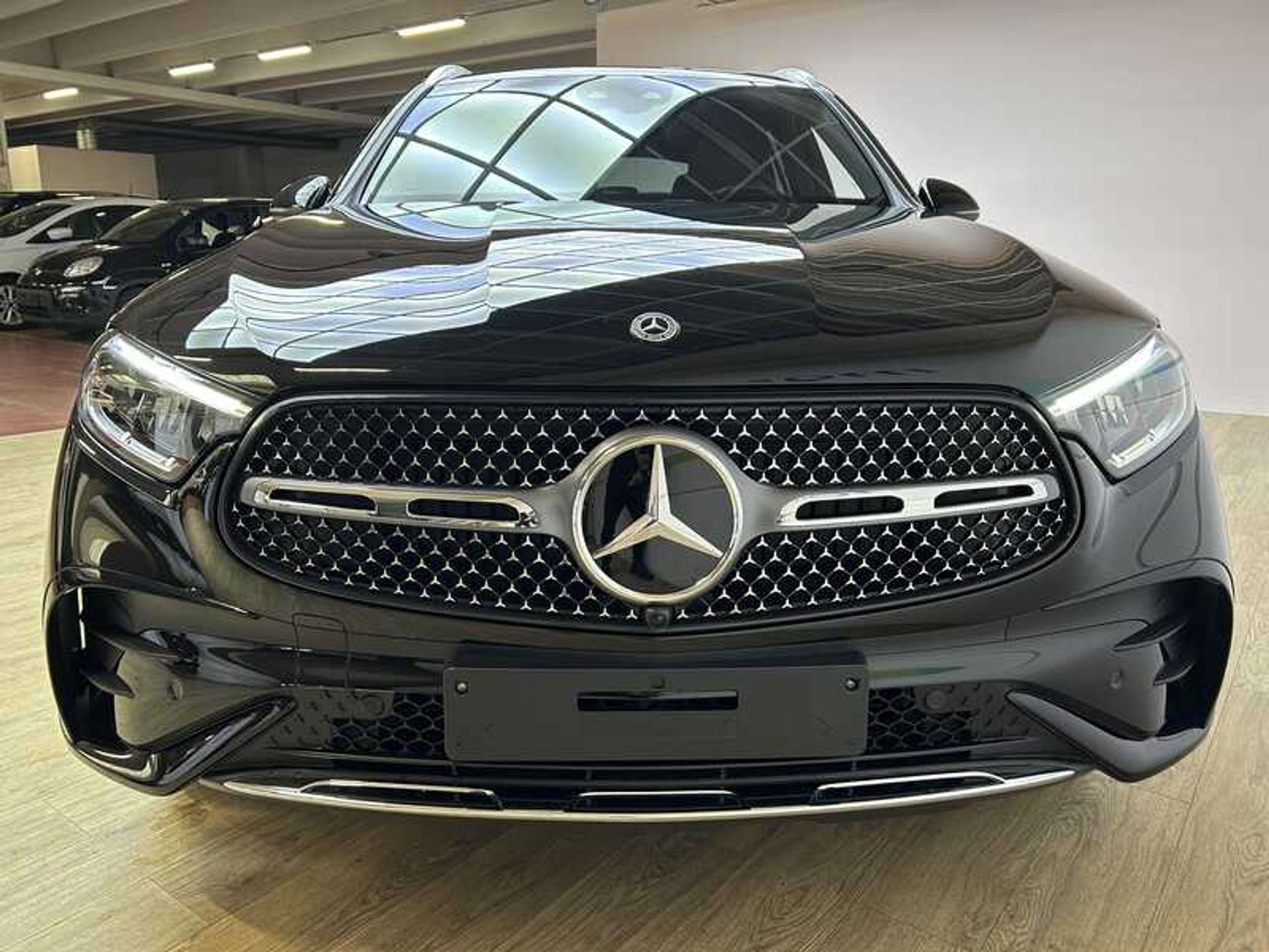 Mercedes-Benz - GLC 220