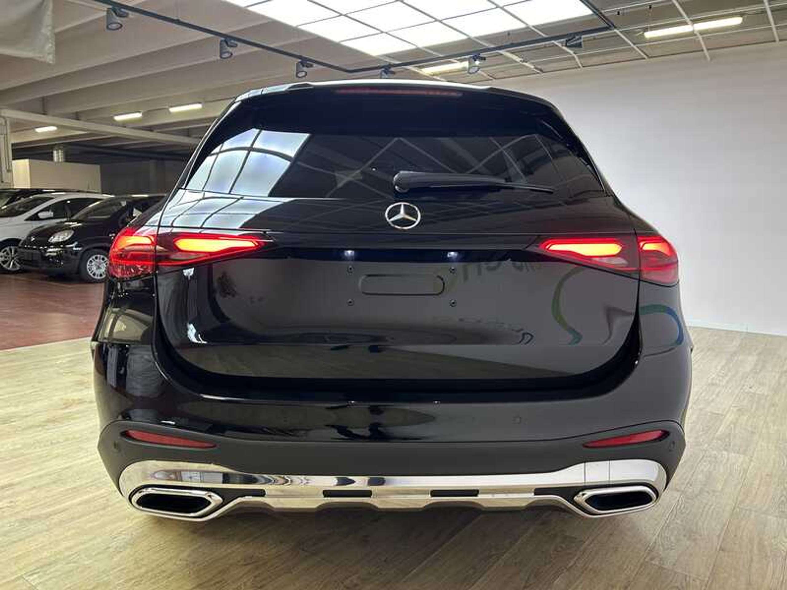 Mercedes-Benz - GLC 220