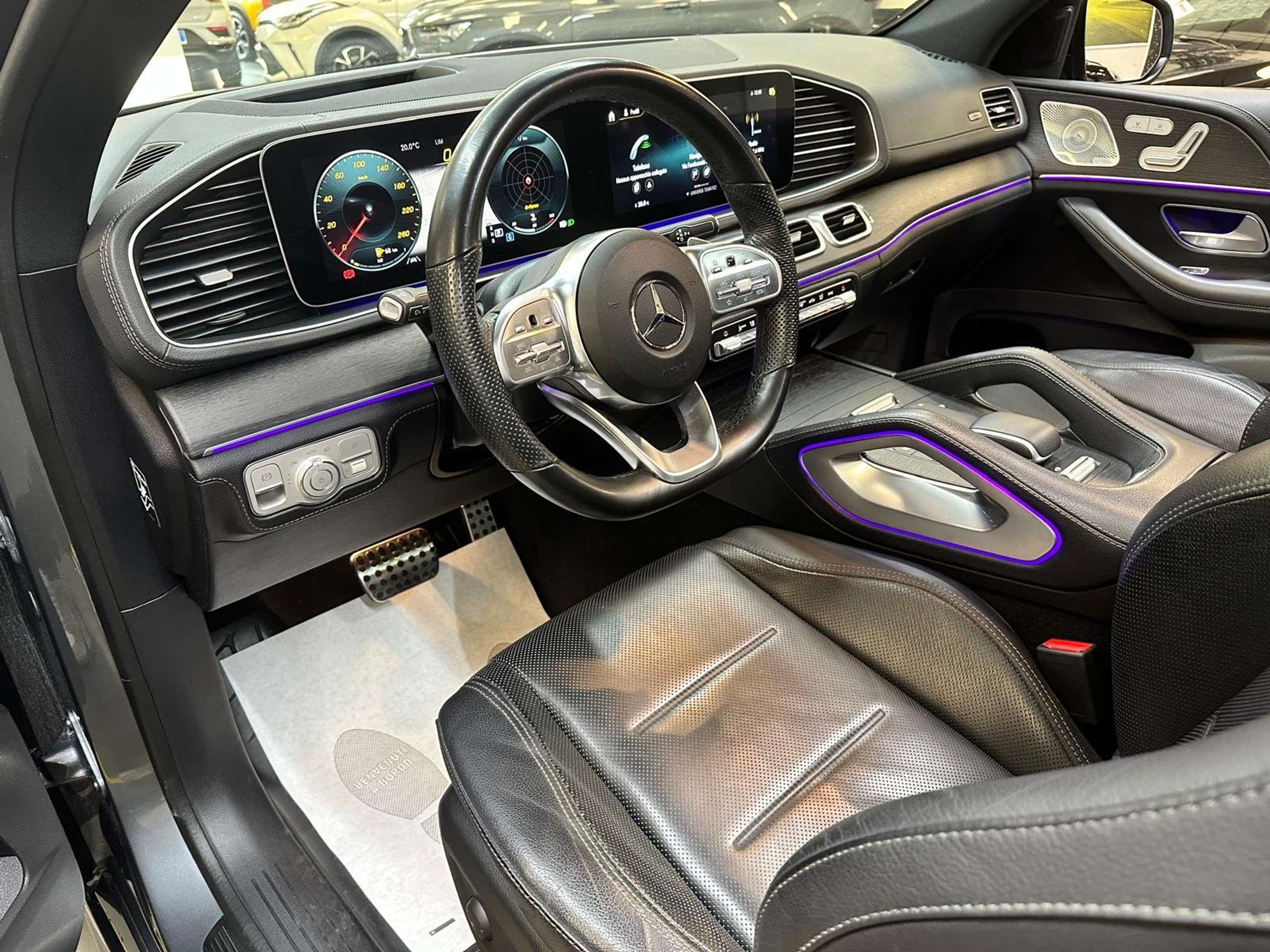 Mercedes-Benz - GLE 400