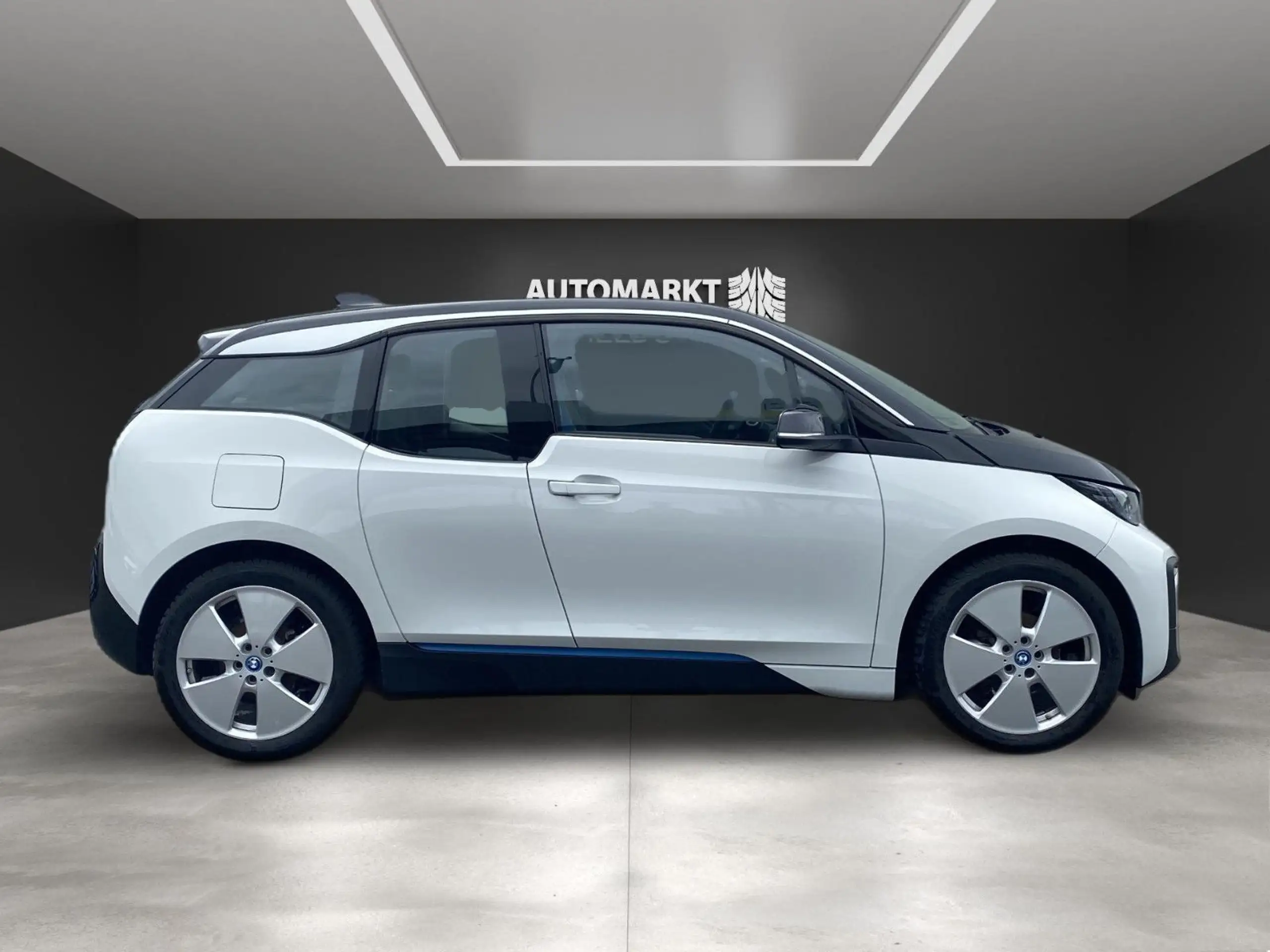 BMW - i3