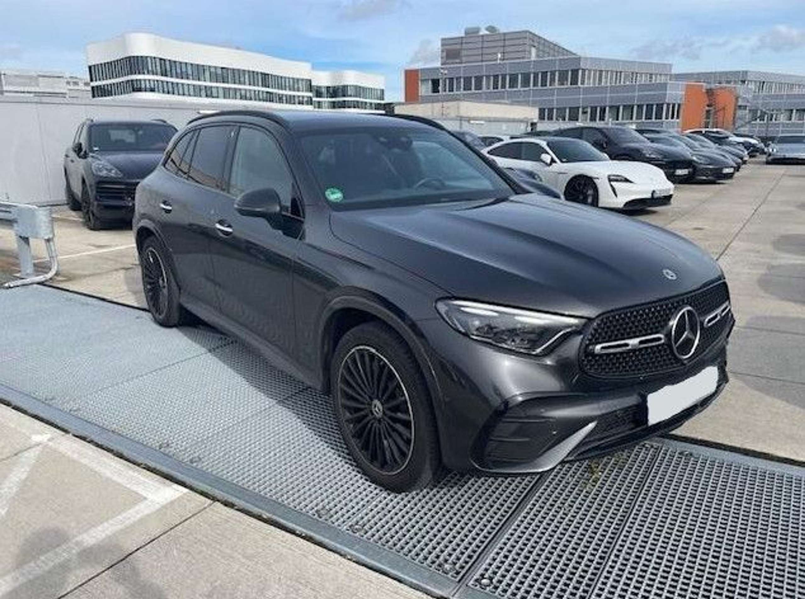 Mercedes-Benz - GLC 400