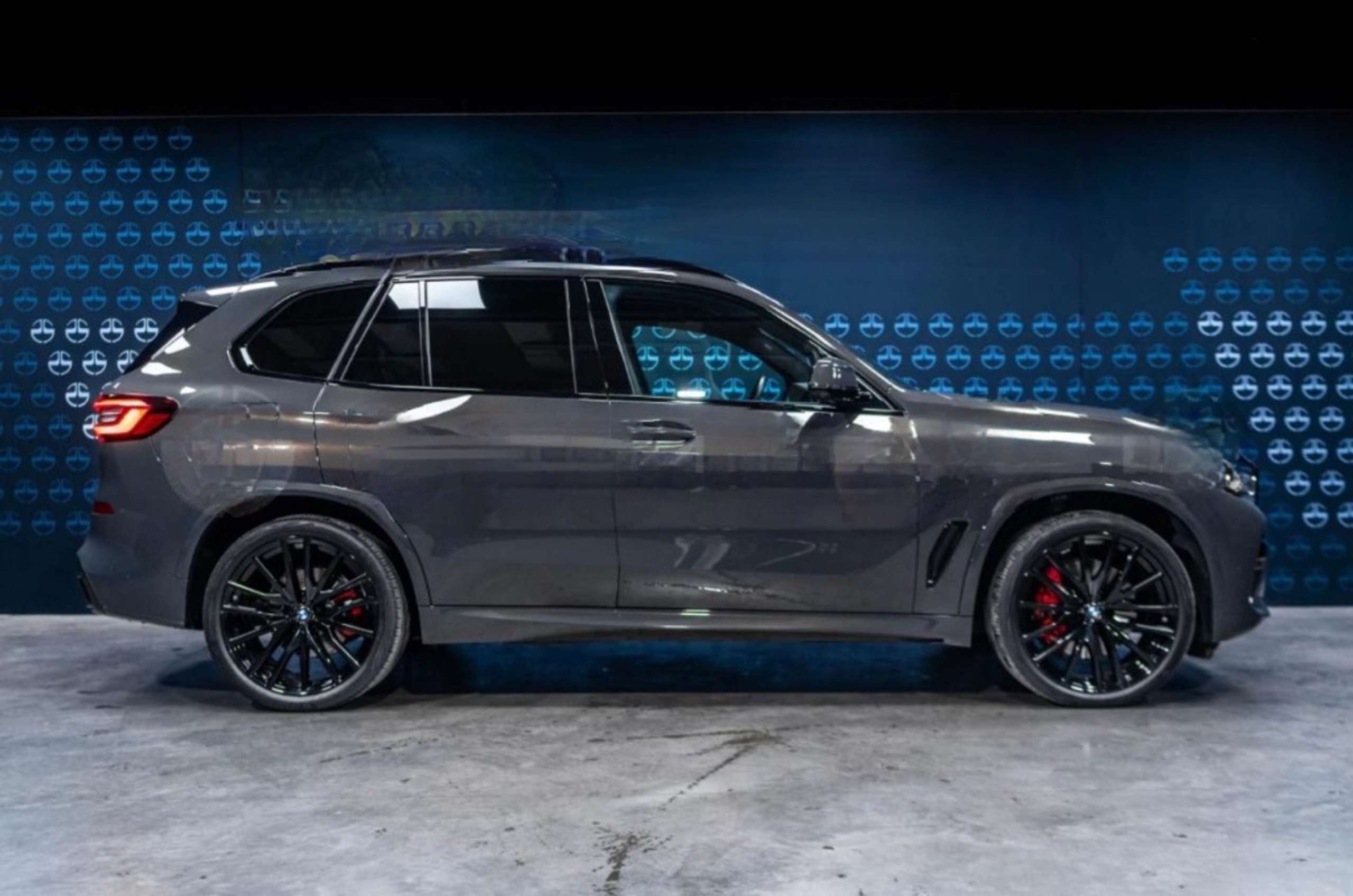 BMW - X5