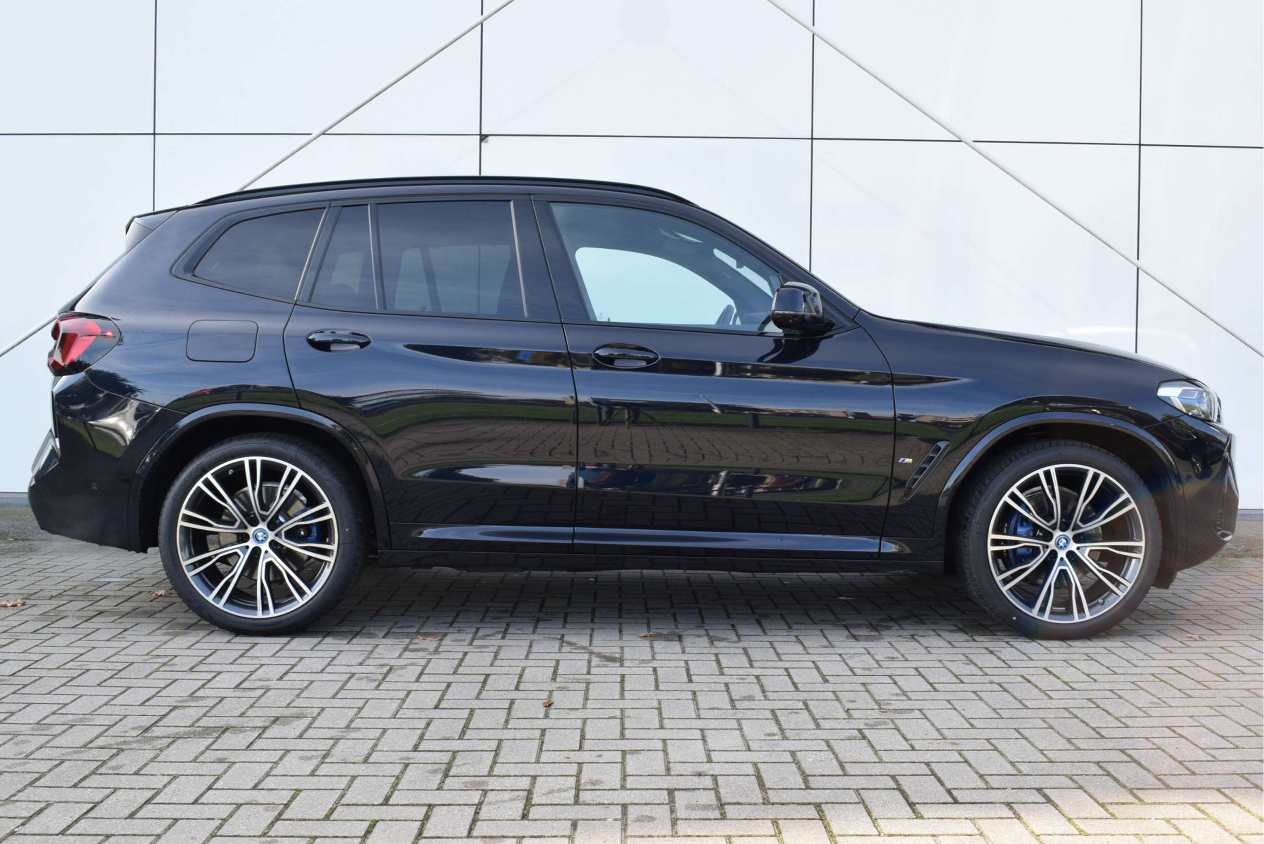 BMW - X3