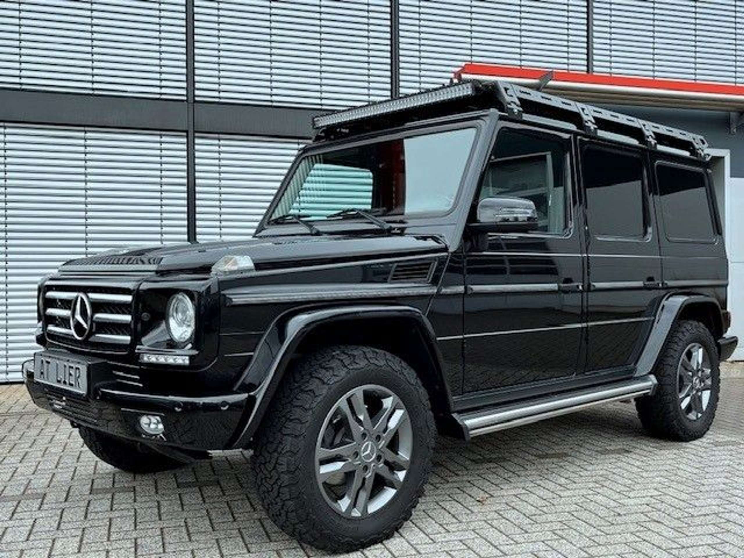 Mercedes-Benz - G 350