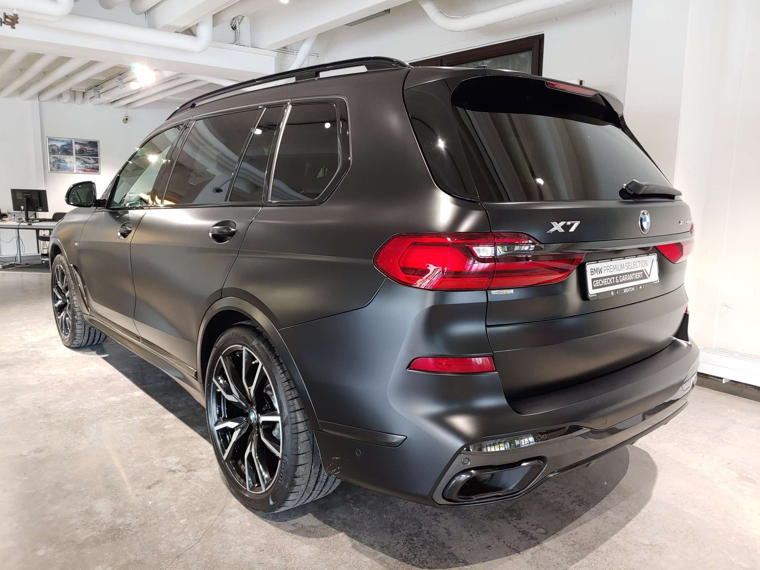 BMW - X7