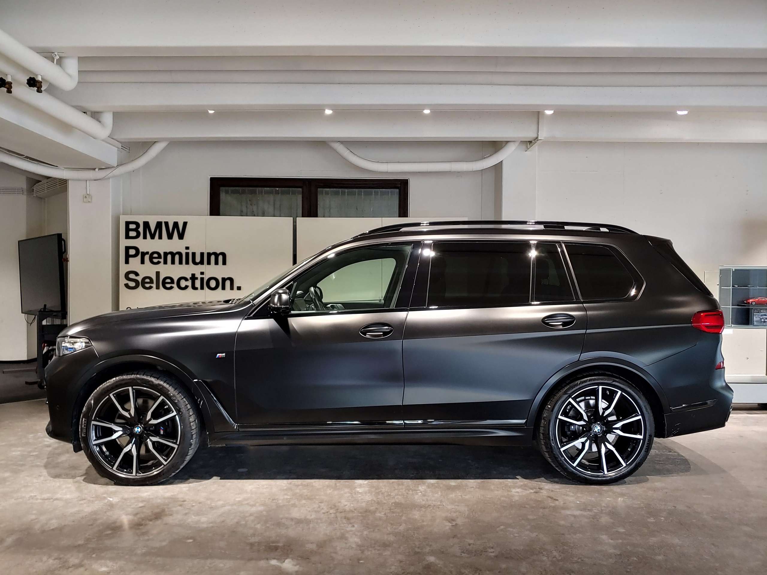 BMW - X7