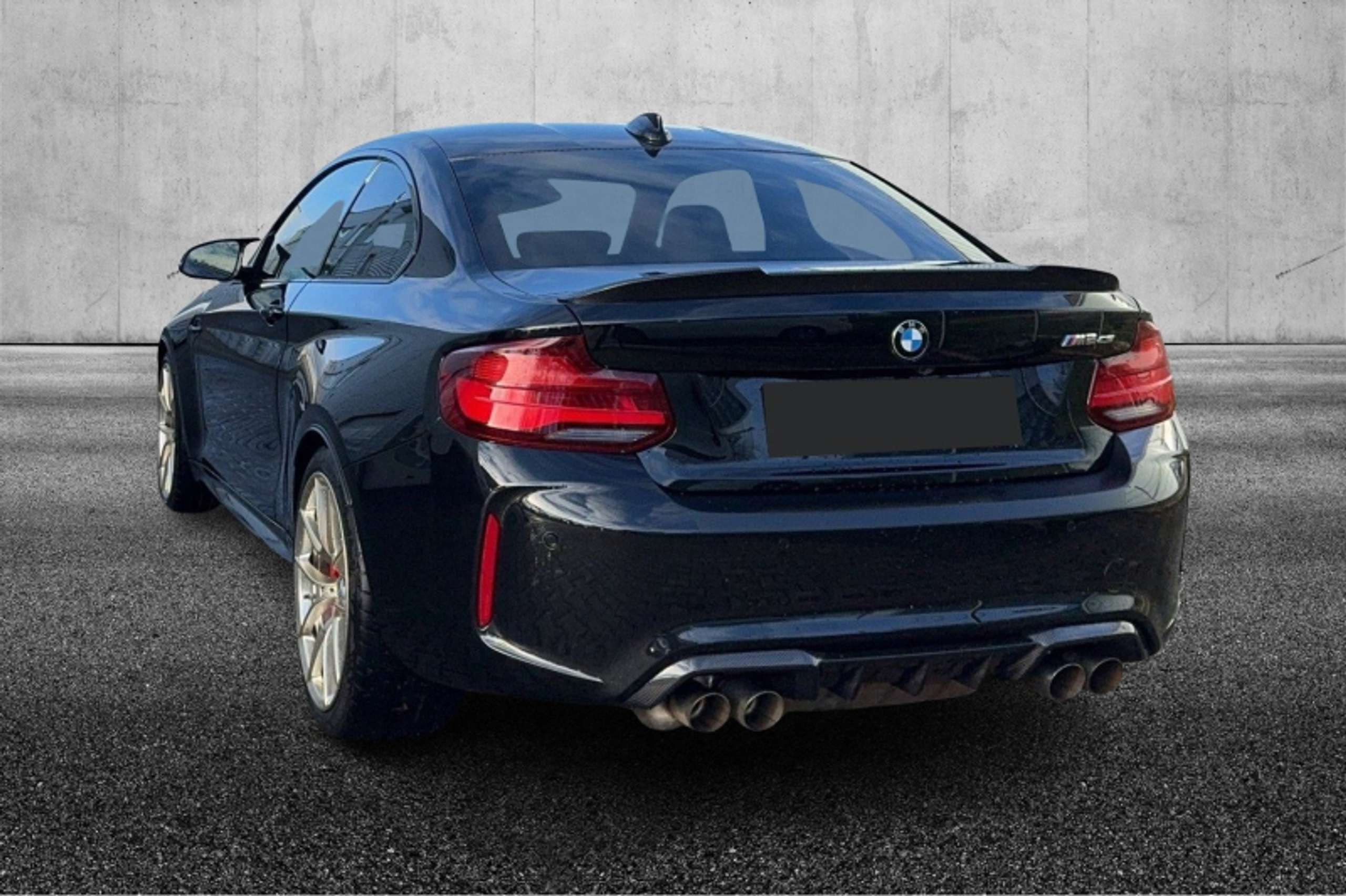 BMW - M2