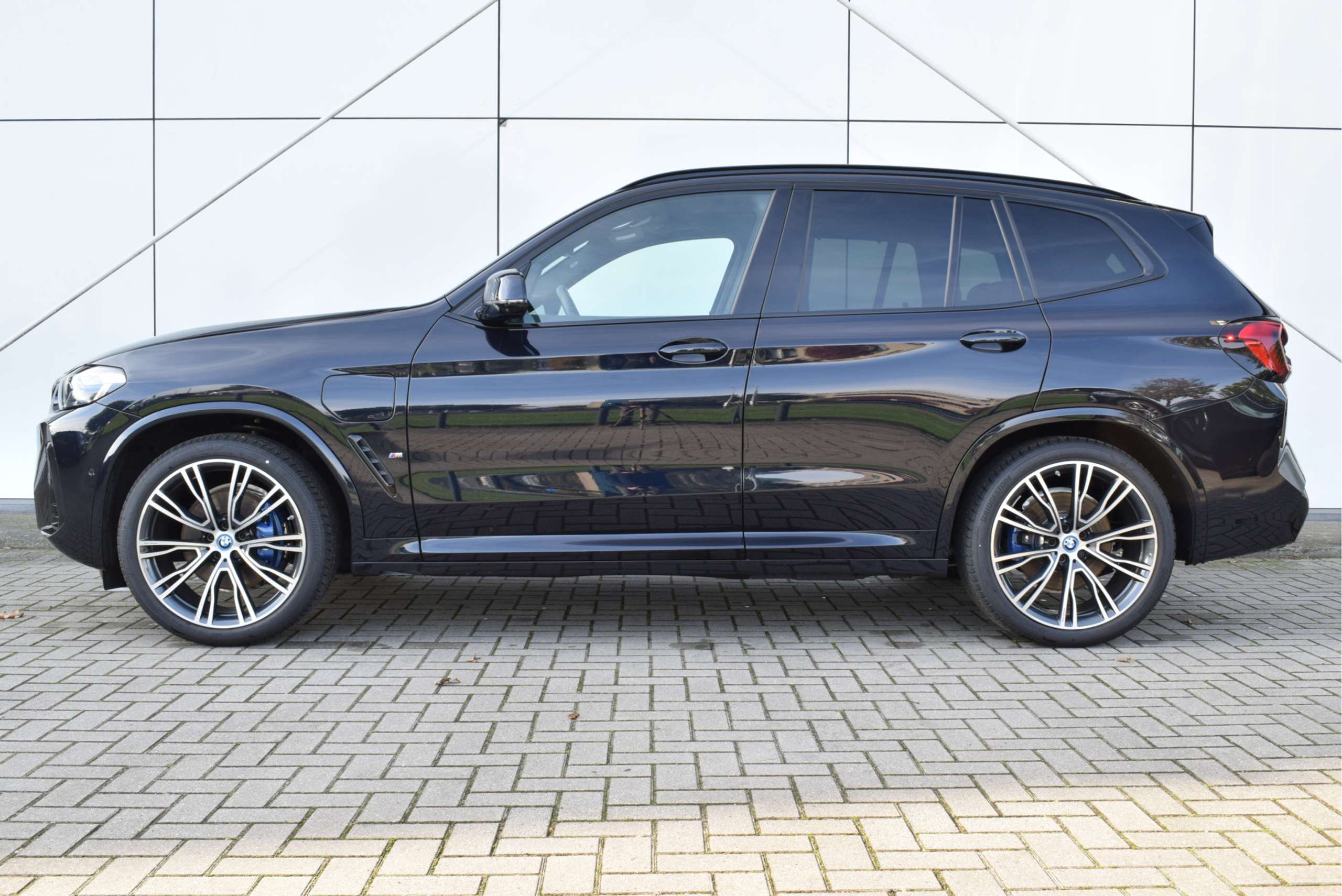 BMW - X3