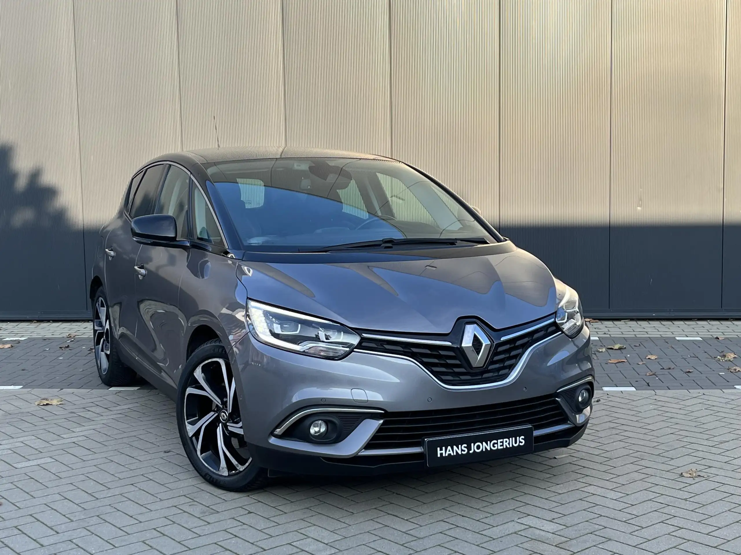 Renault - Scenic