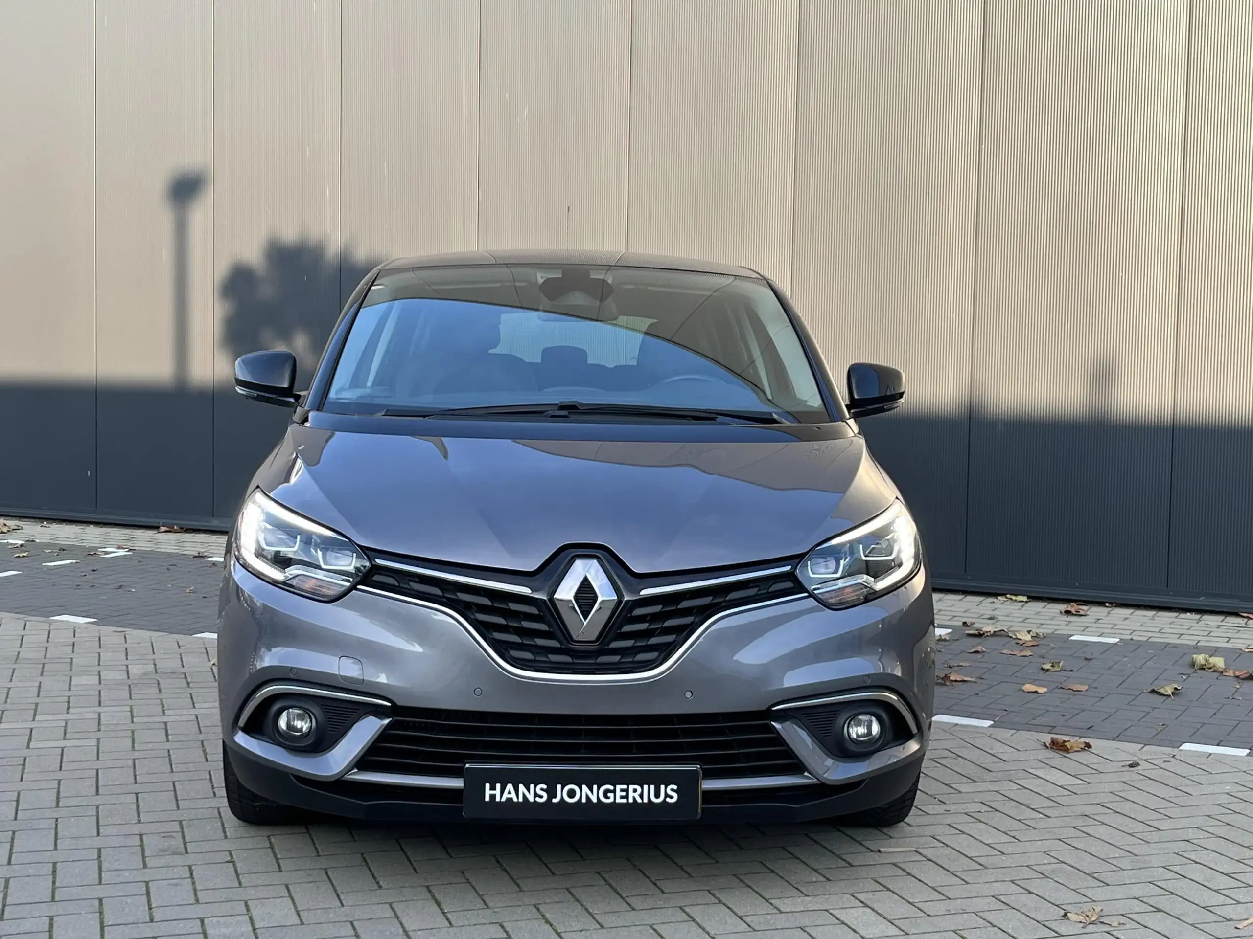 Renault - Scenic