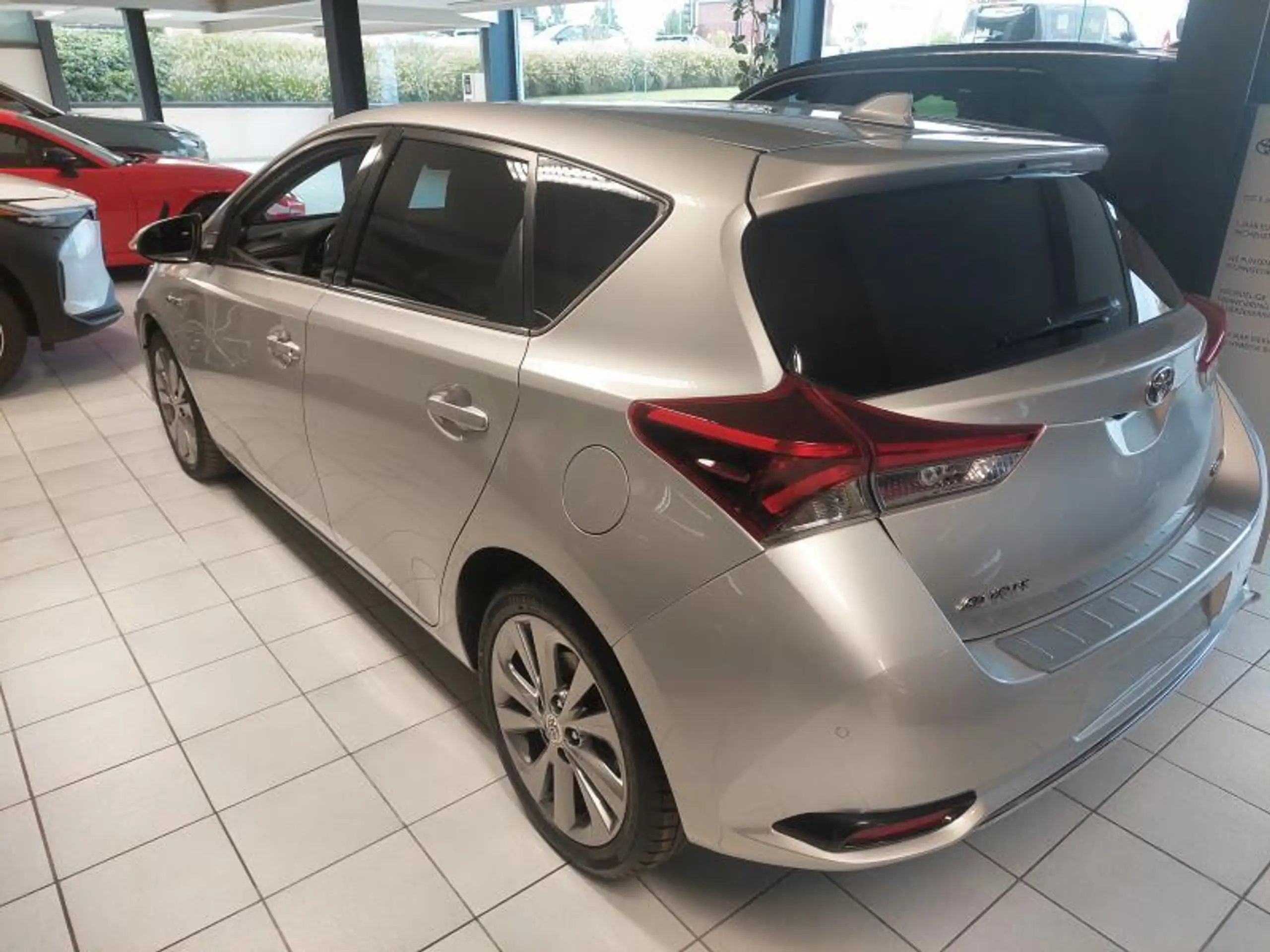 Toyota - Auris