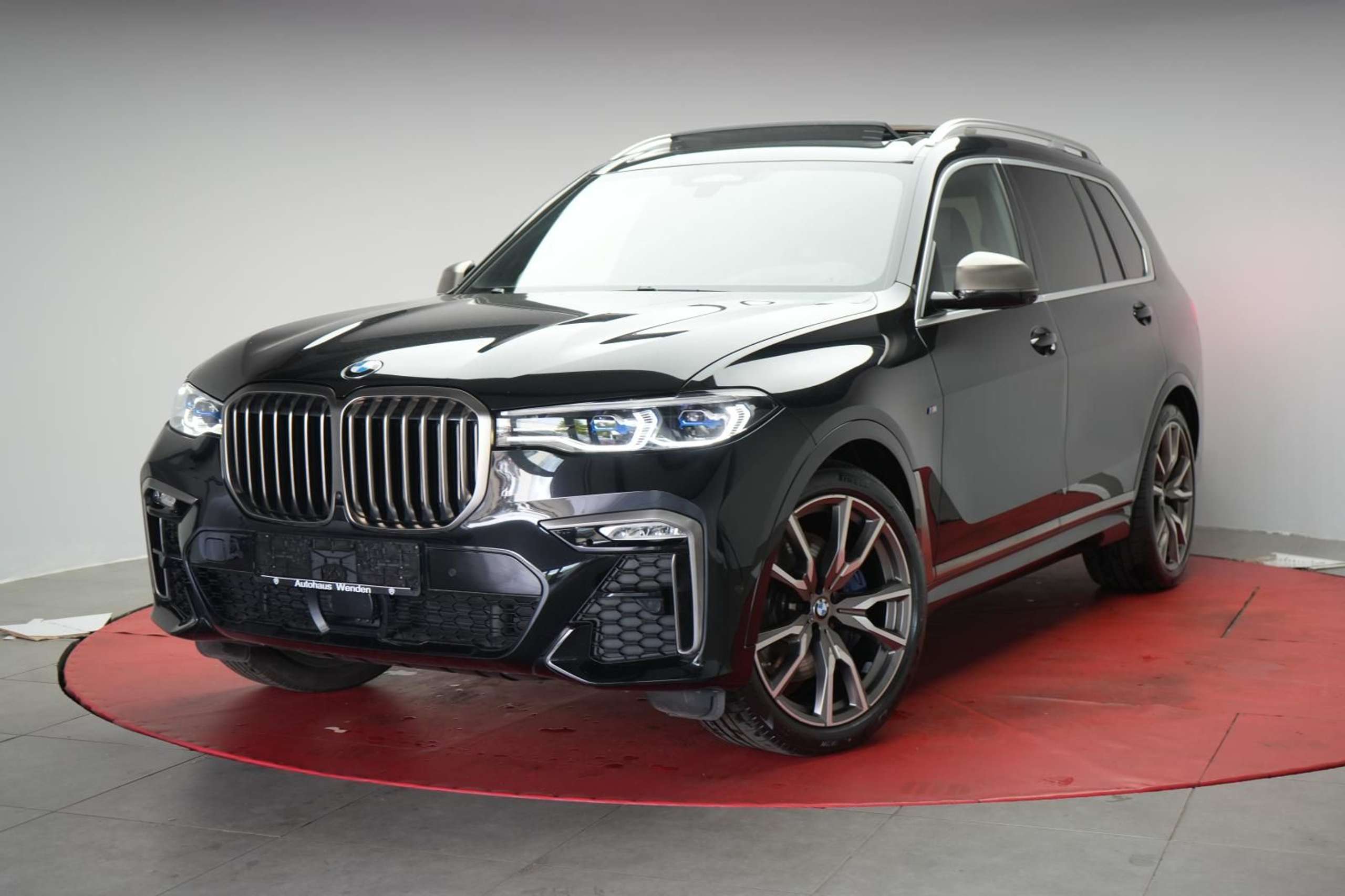 BMW - X7