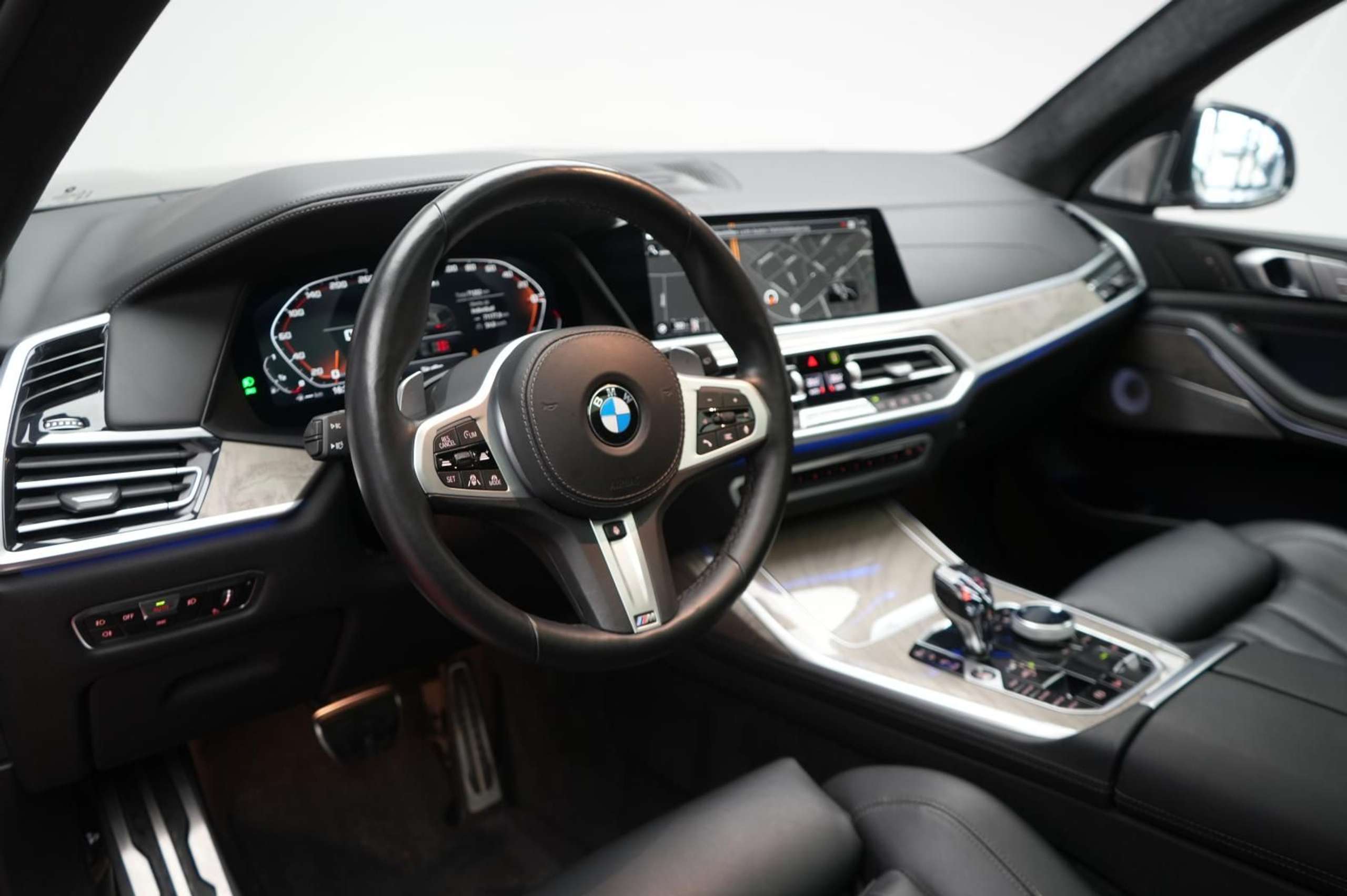 BMW - X7