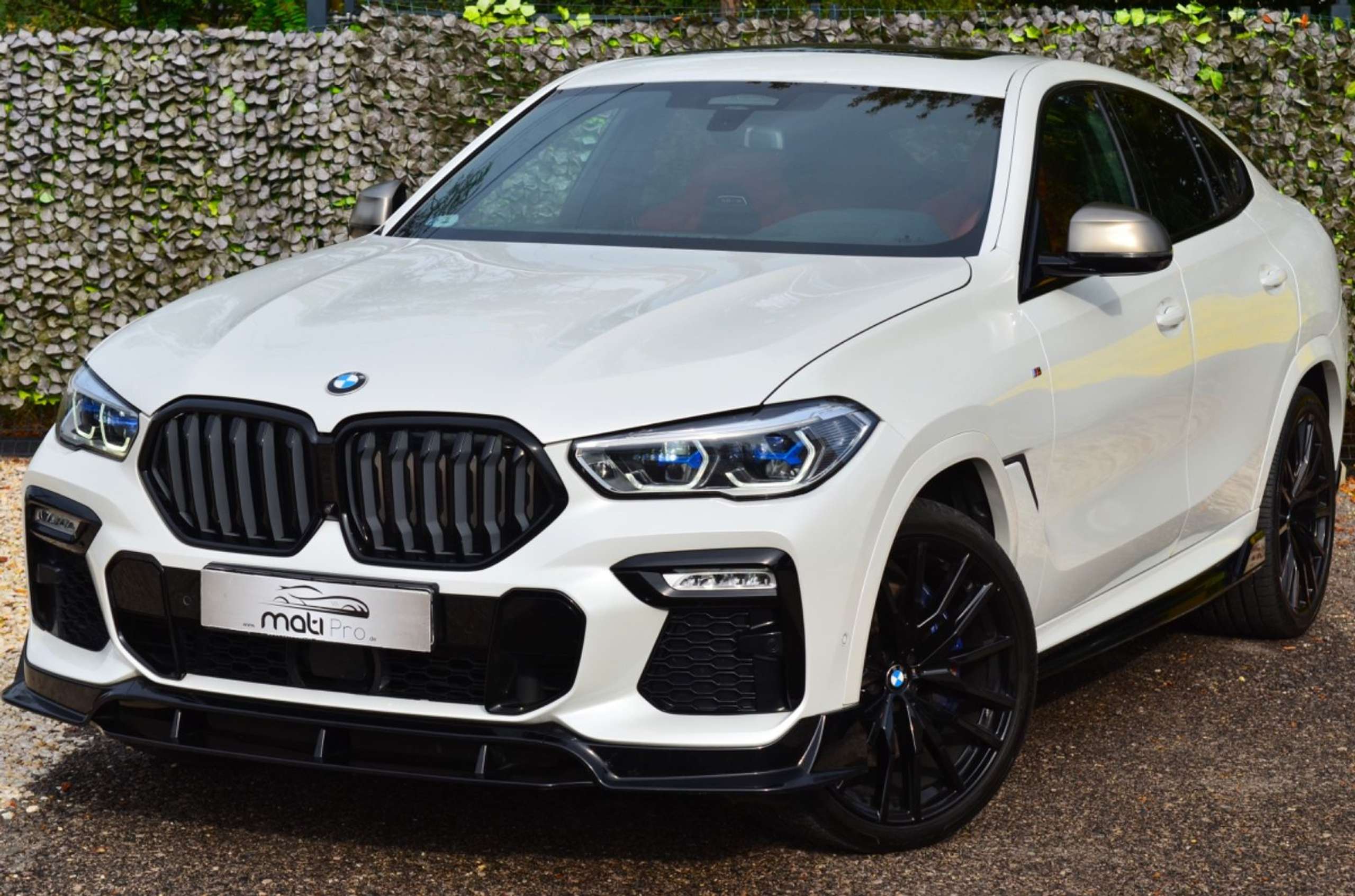 BMW - X6