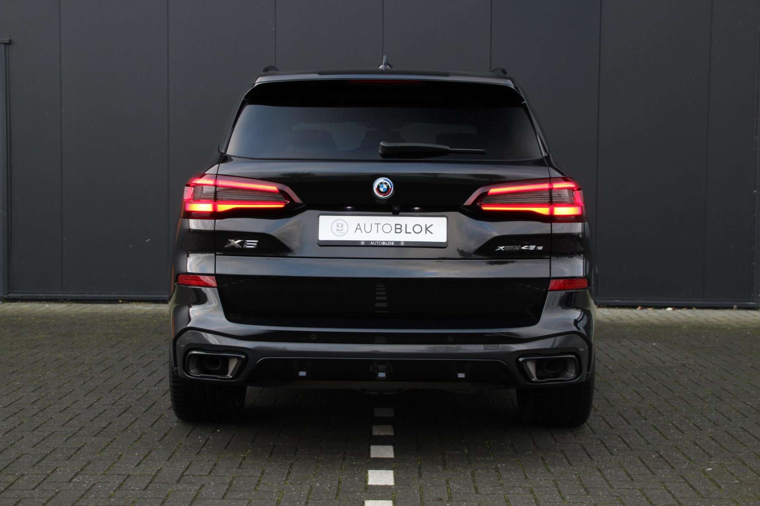 BMW - X5