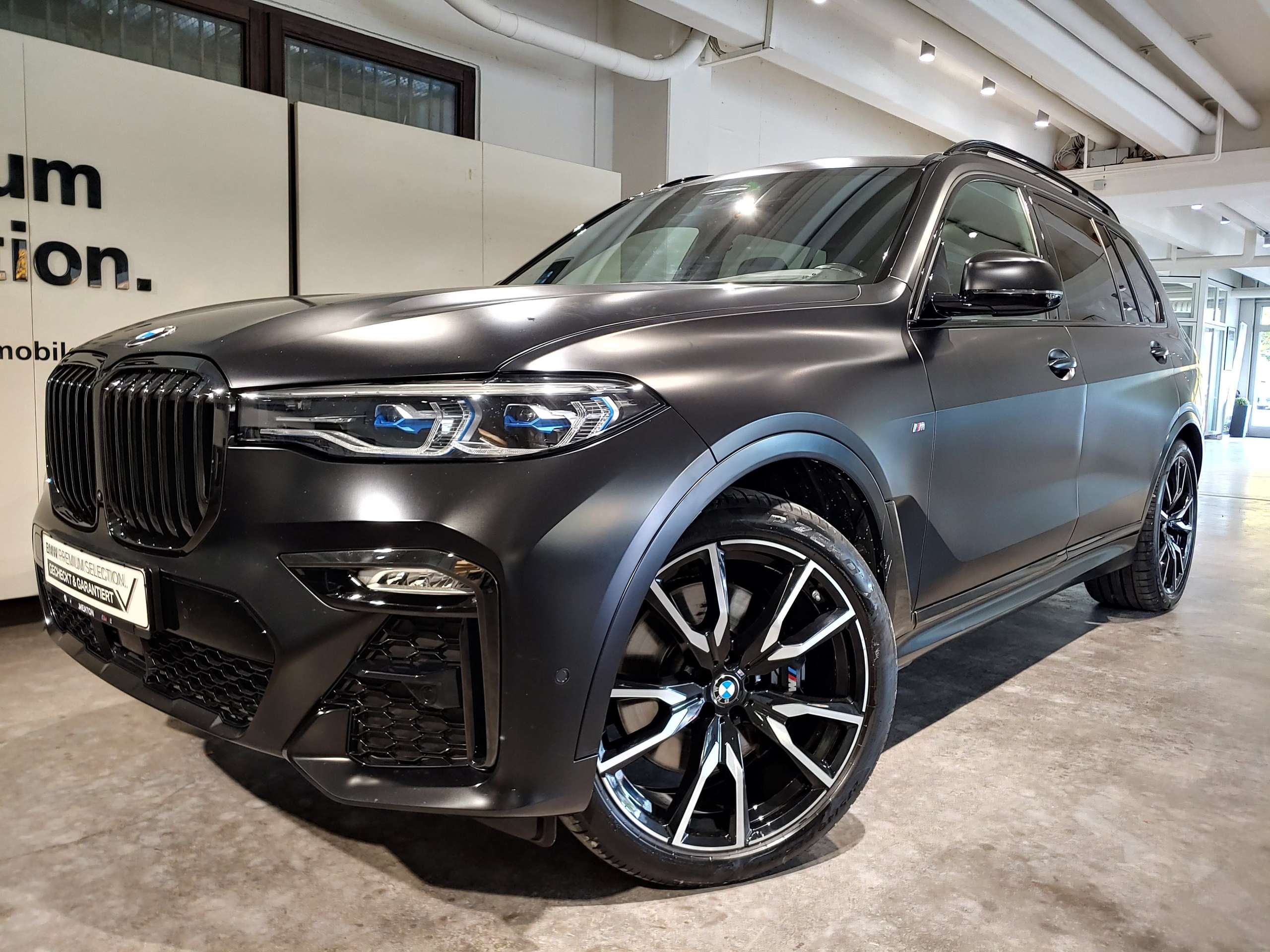 BMW - X7