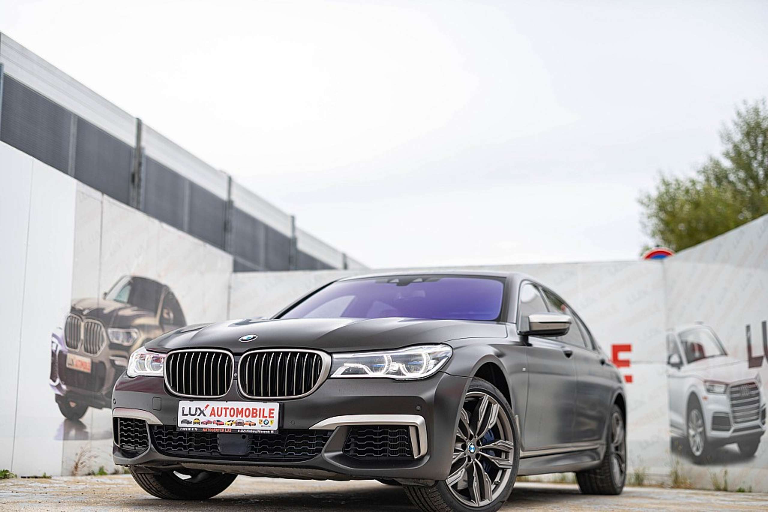 BMW 760 2017