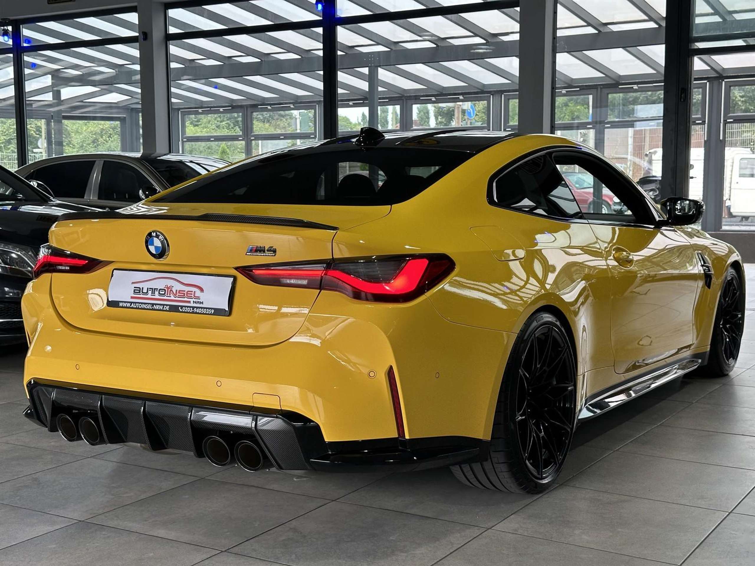 BMW - M4