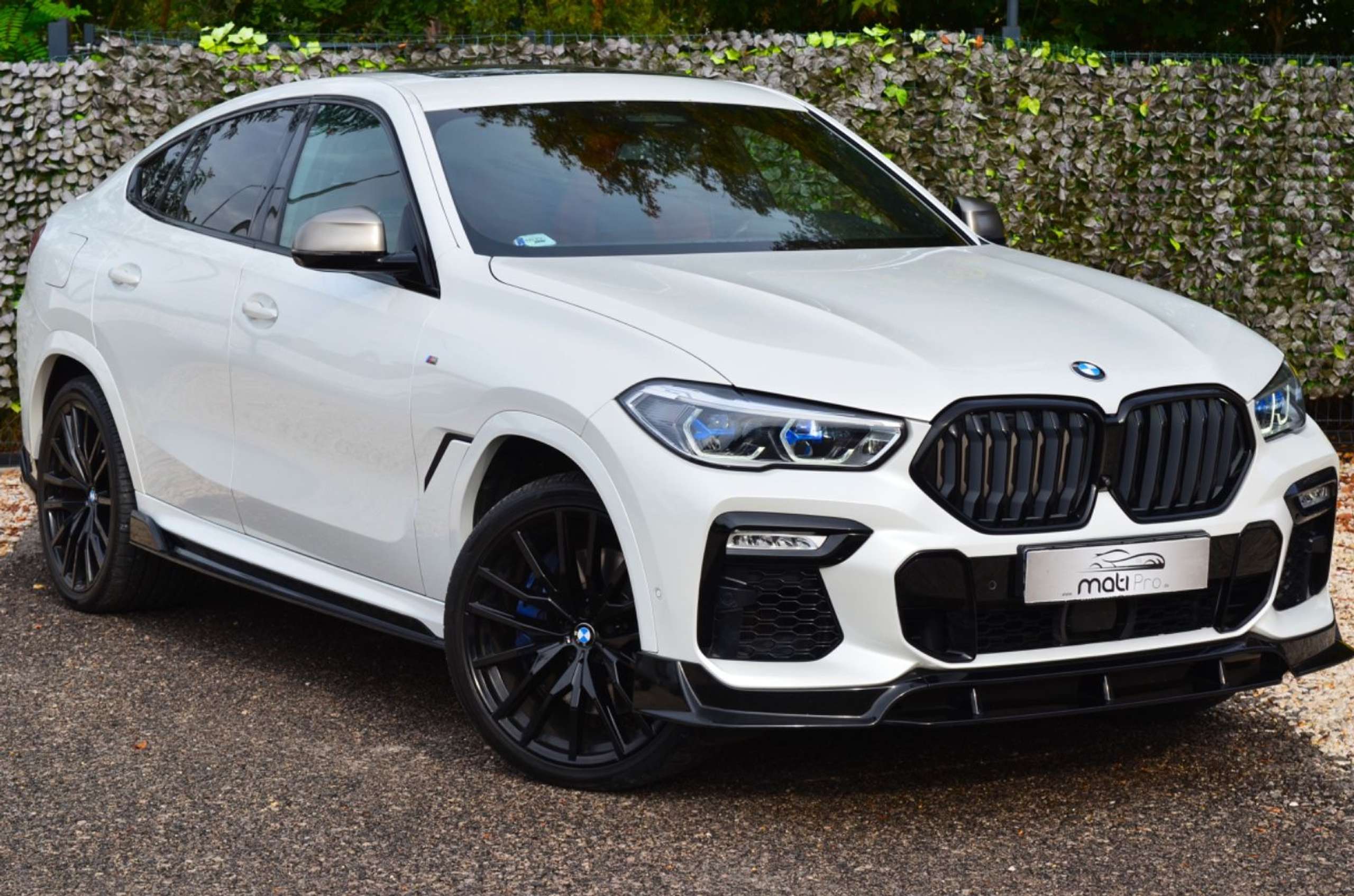 BMW - X6