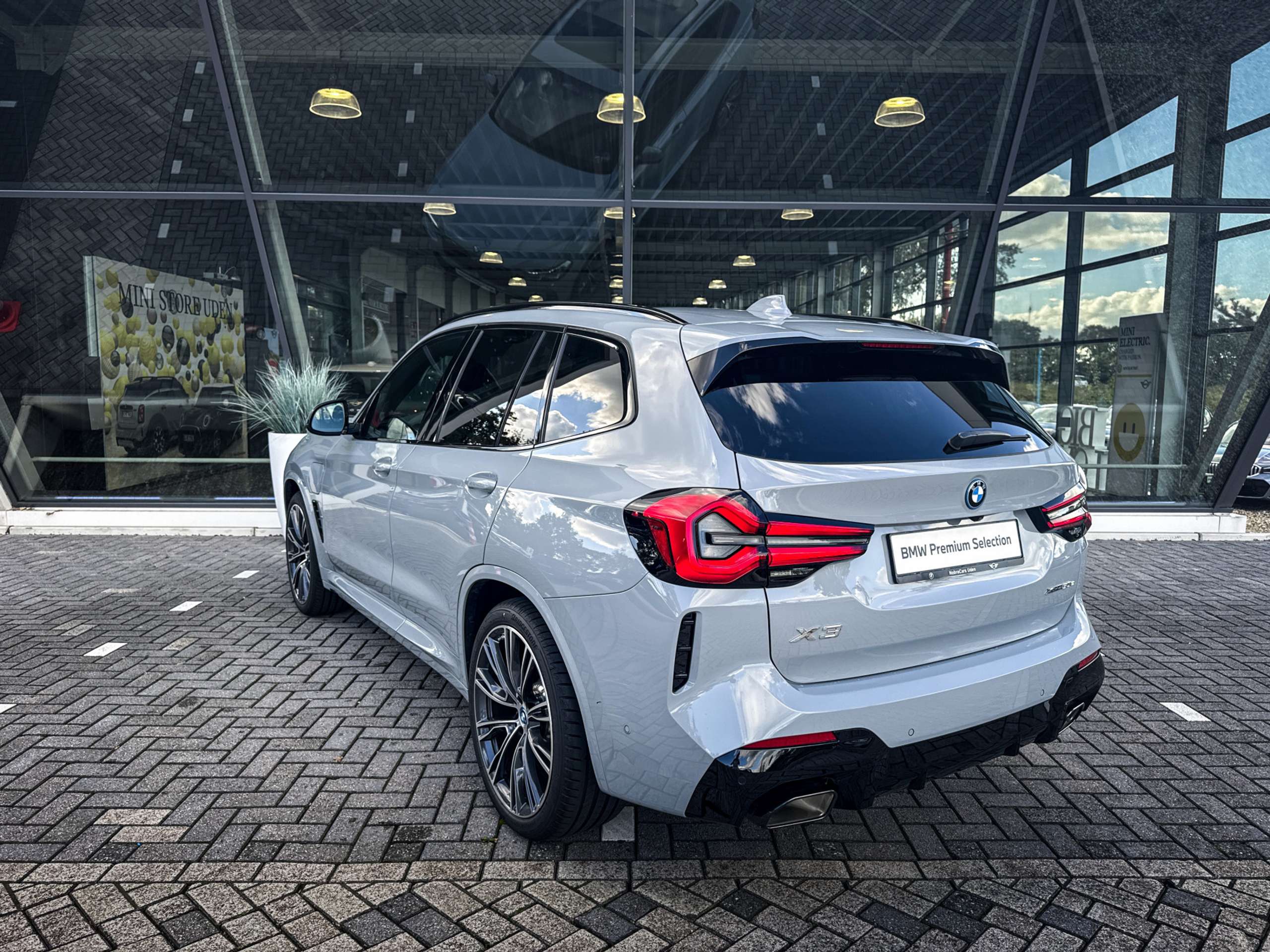 BMW - X3