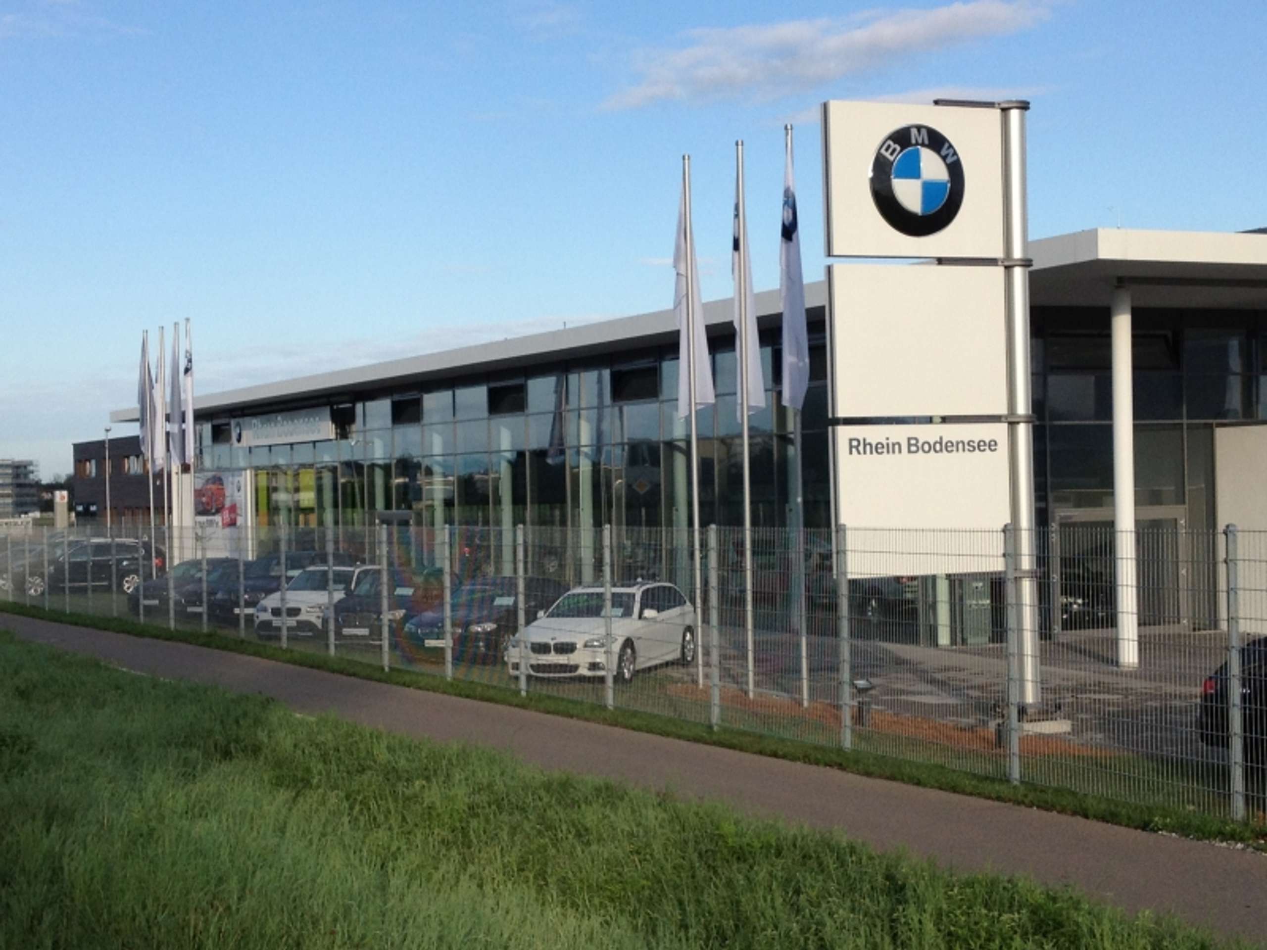 BMW - i5